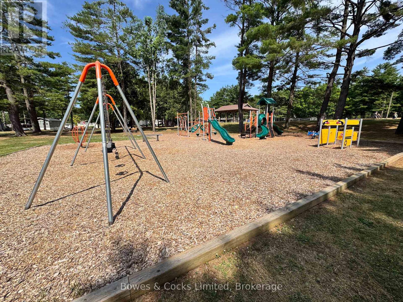 2 ROCKHAVEN-PIONEER POINT — photo 44