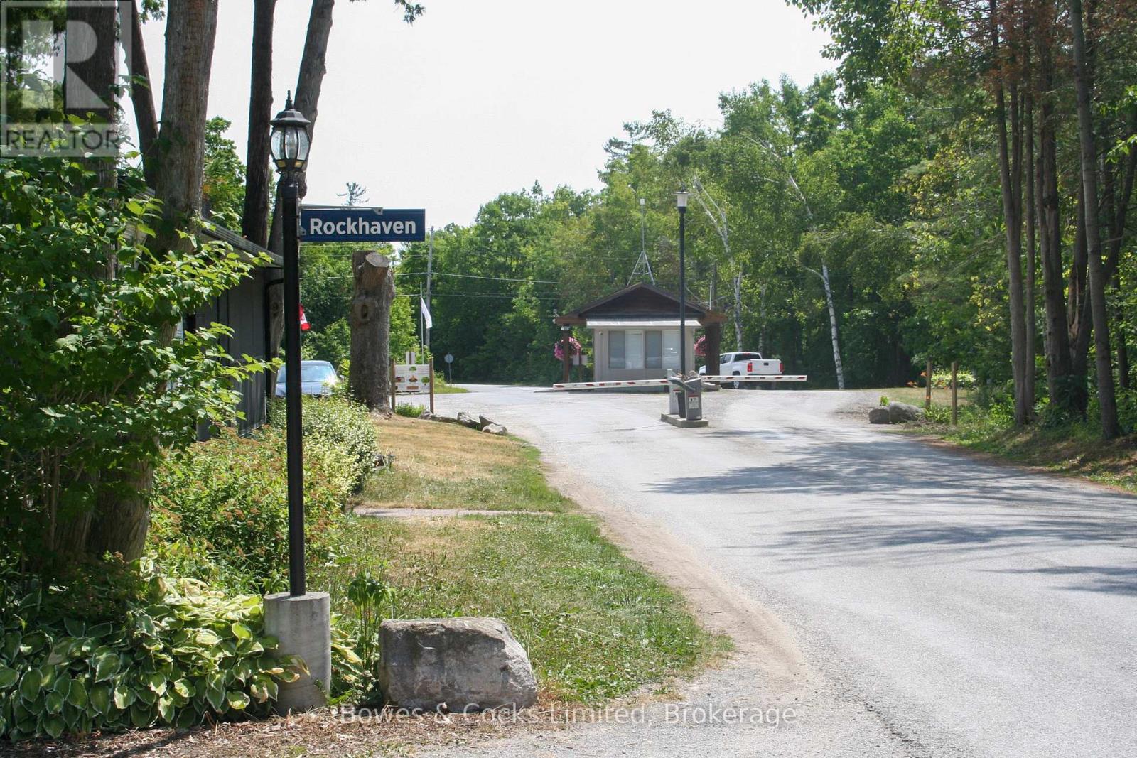 2 ROCKHAVEN-PIONEER POINT — photo 49