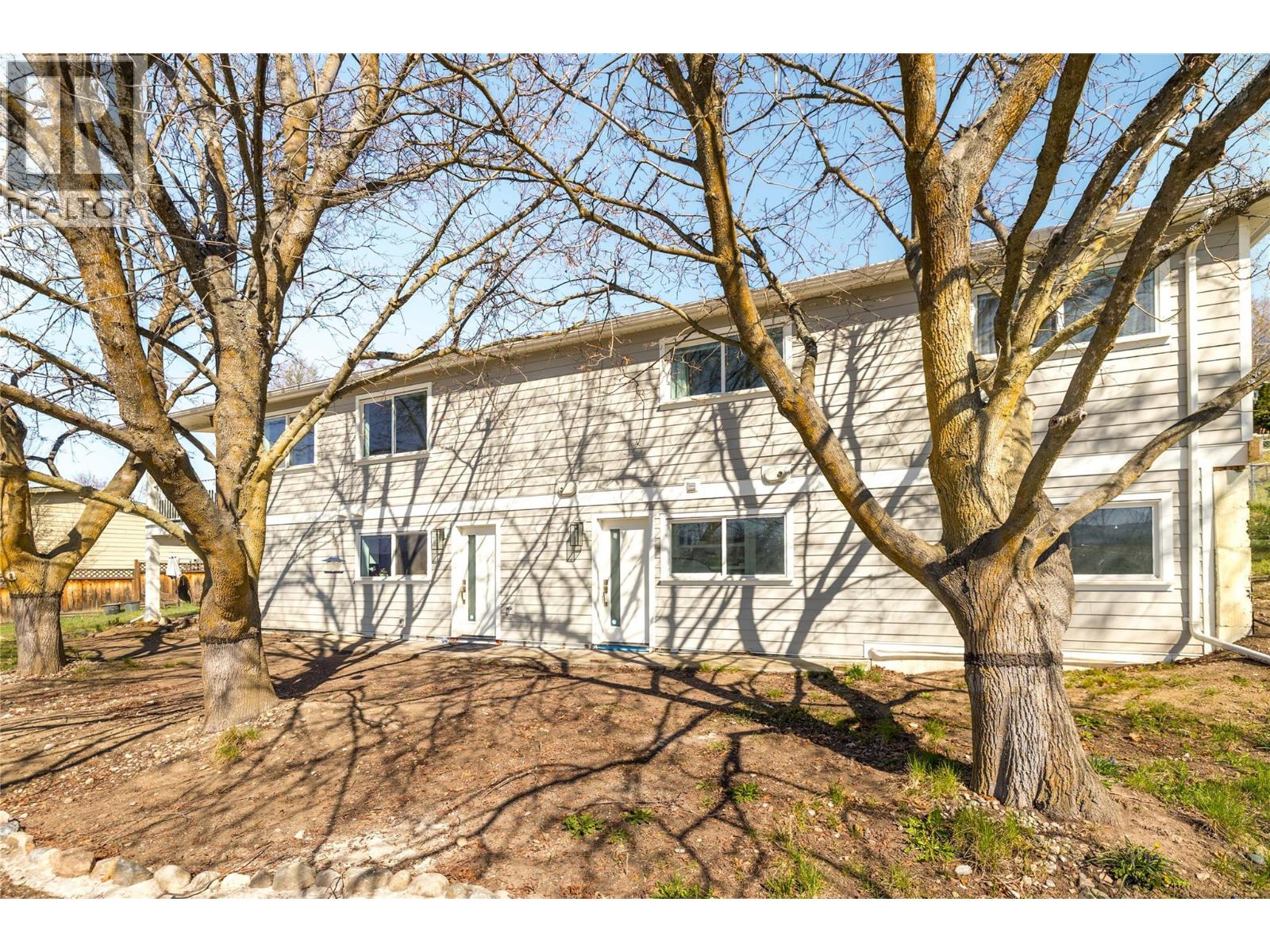 10942 Russell Road, Lake Country