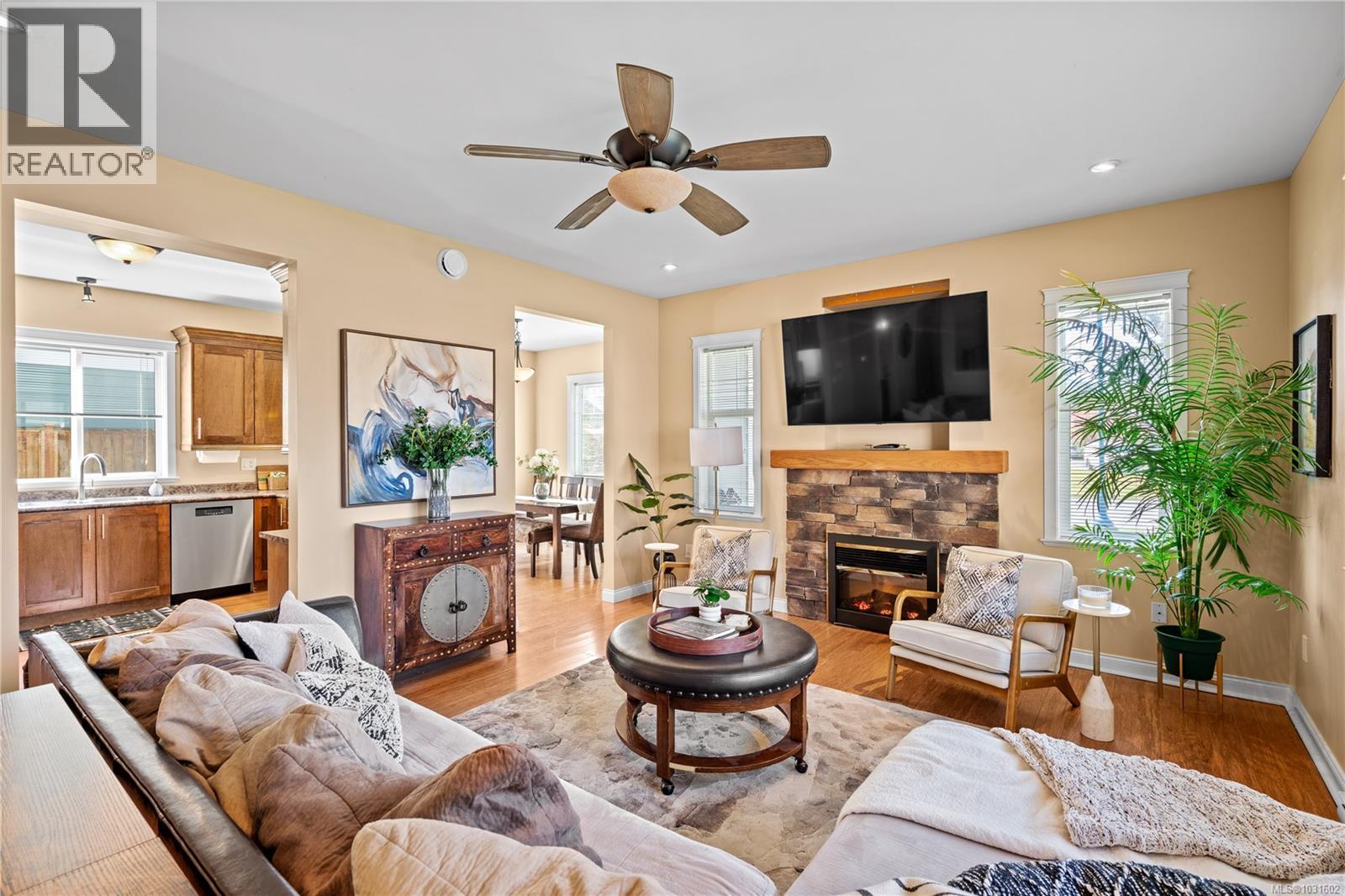  2798 Lakeshore Place, Langford