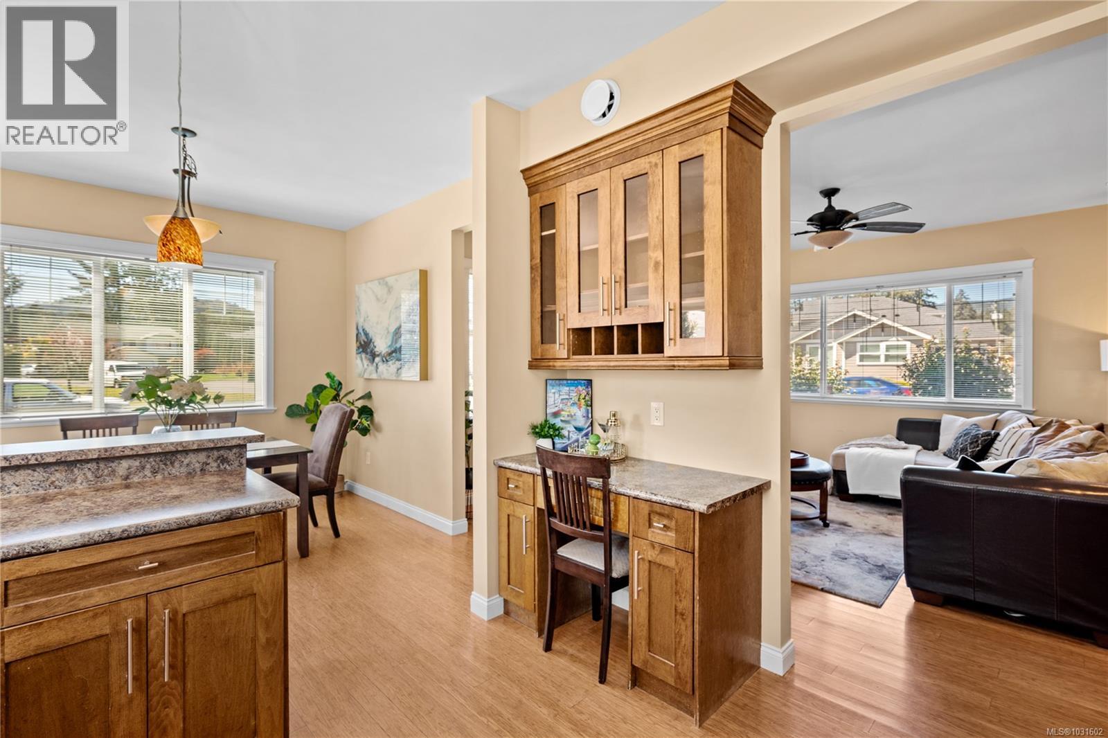  2798 Lakeshore Place, Langford