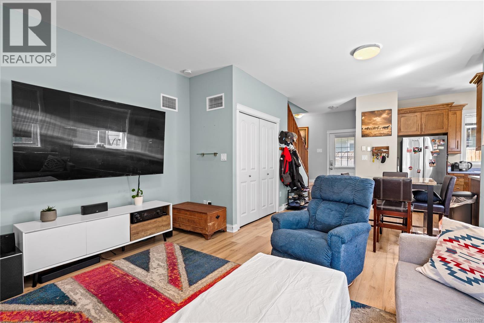  2798 Lakeshore Place, Langford