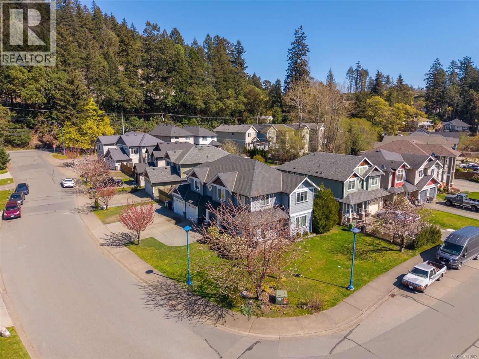  2798 Lakeshore Place, Langford