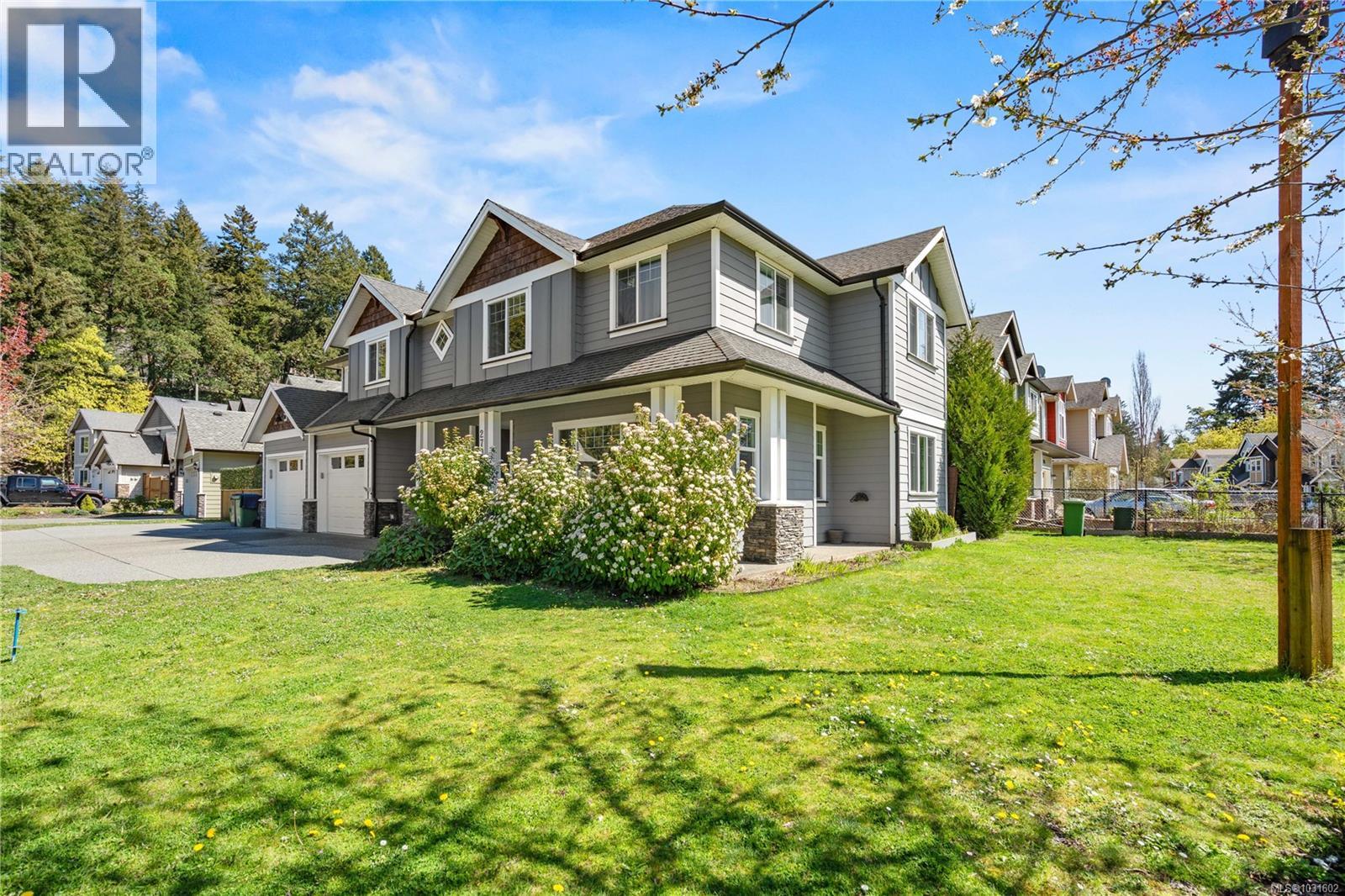  2798 Lakeshore Place, Langford