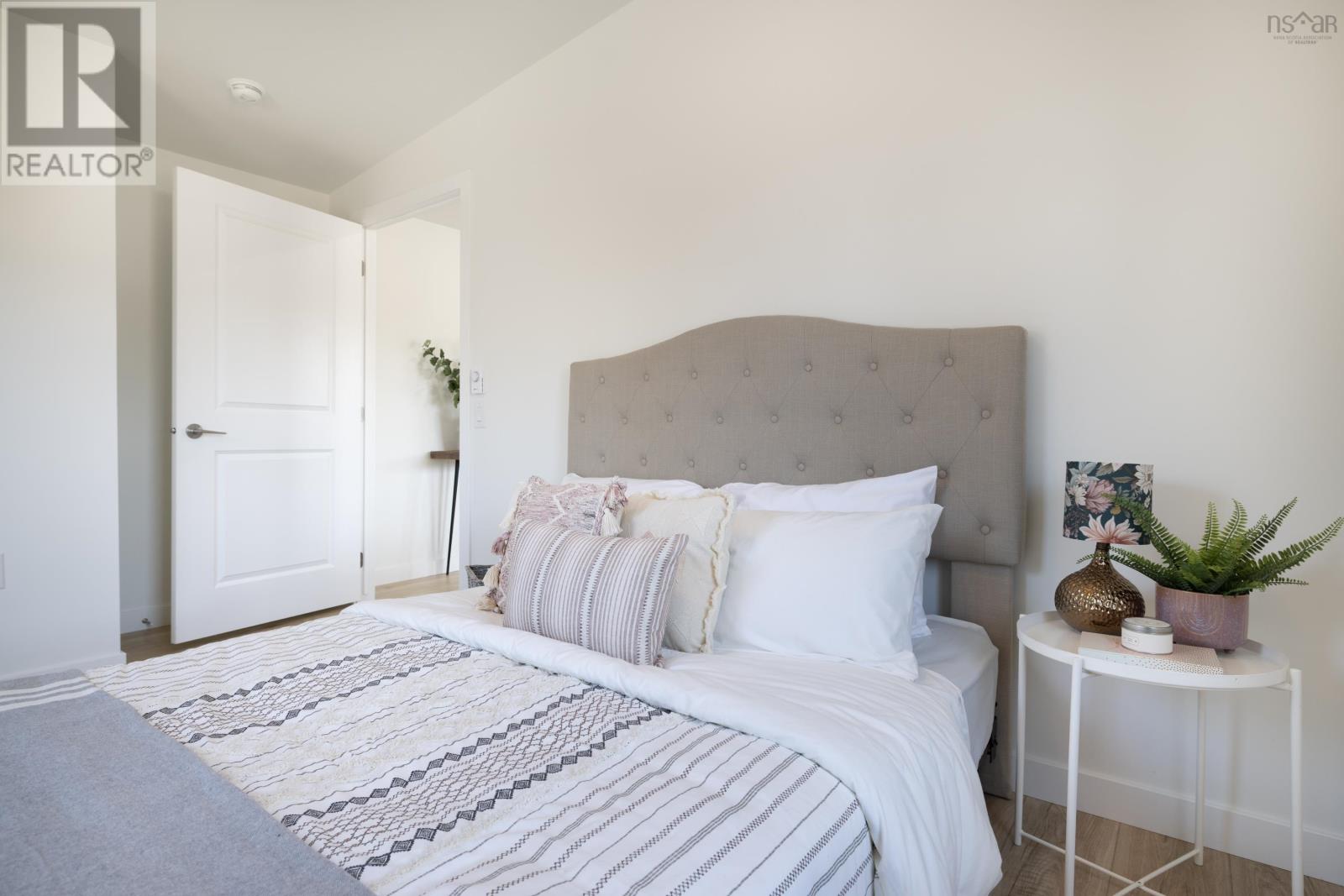 Property 10 of 32 of 2 Pebble Lane