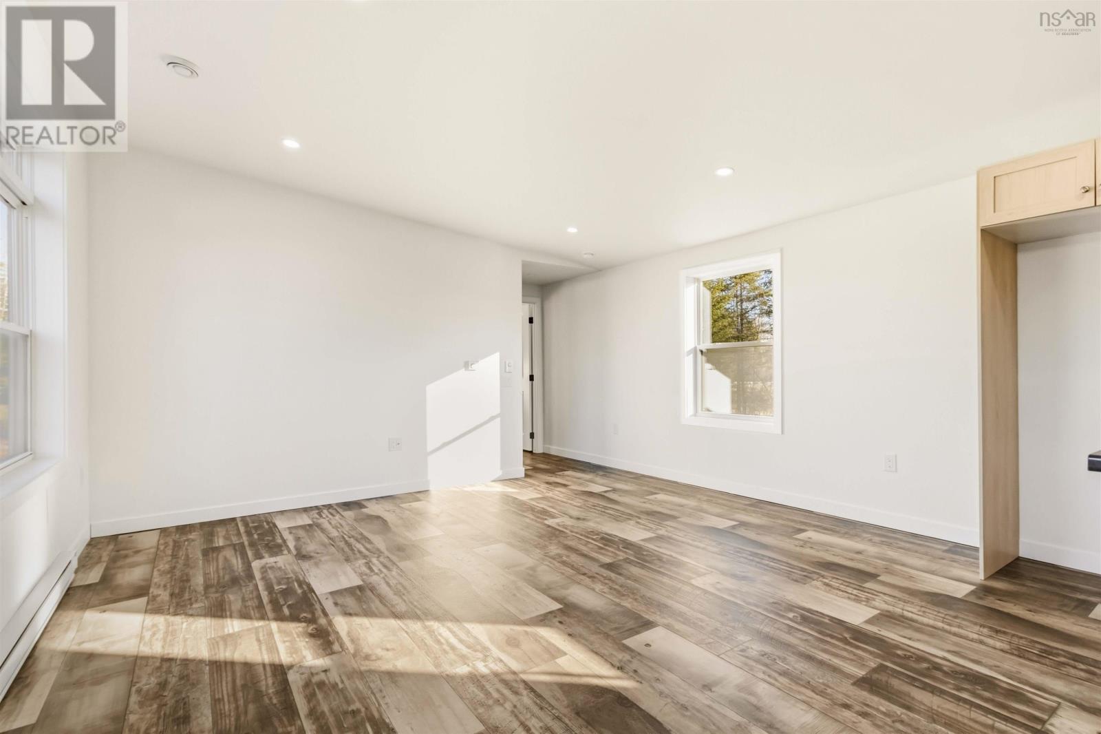 Property 16 of 30 of 5 Pebble Lane