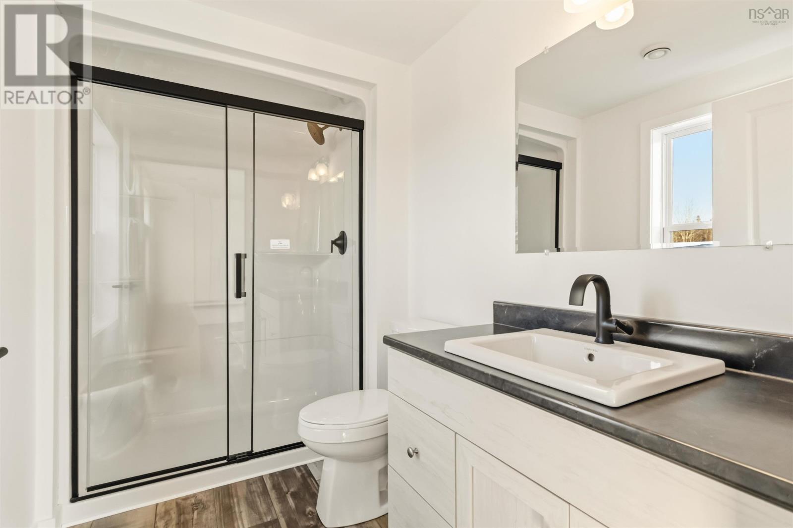 Property 28 of 30 of 5 Pebble Lane