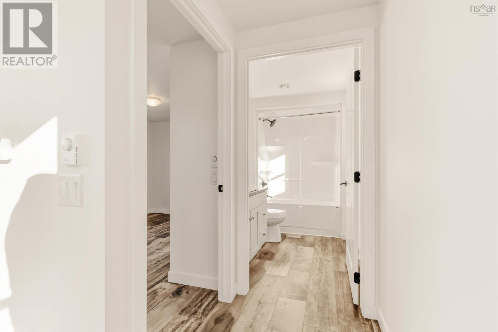 Property 21 of 30 of 5 Pebble Lane