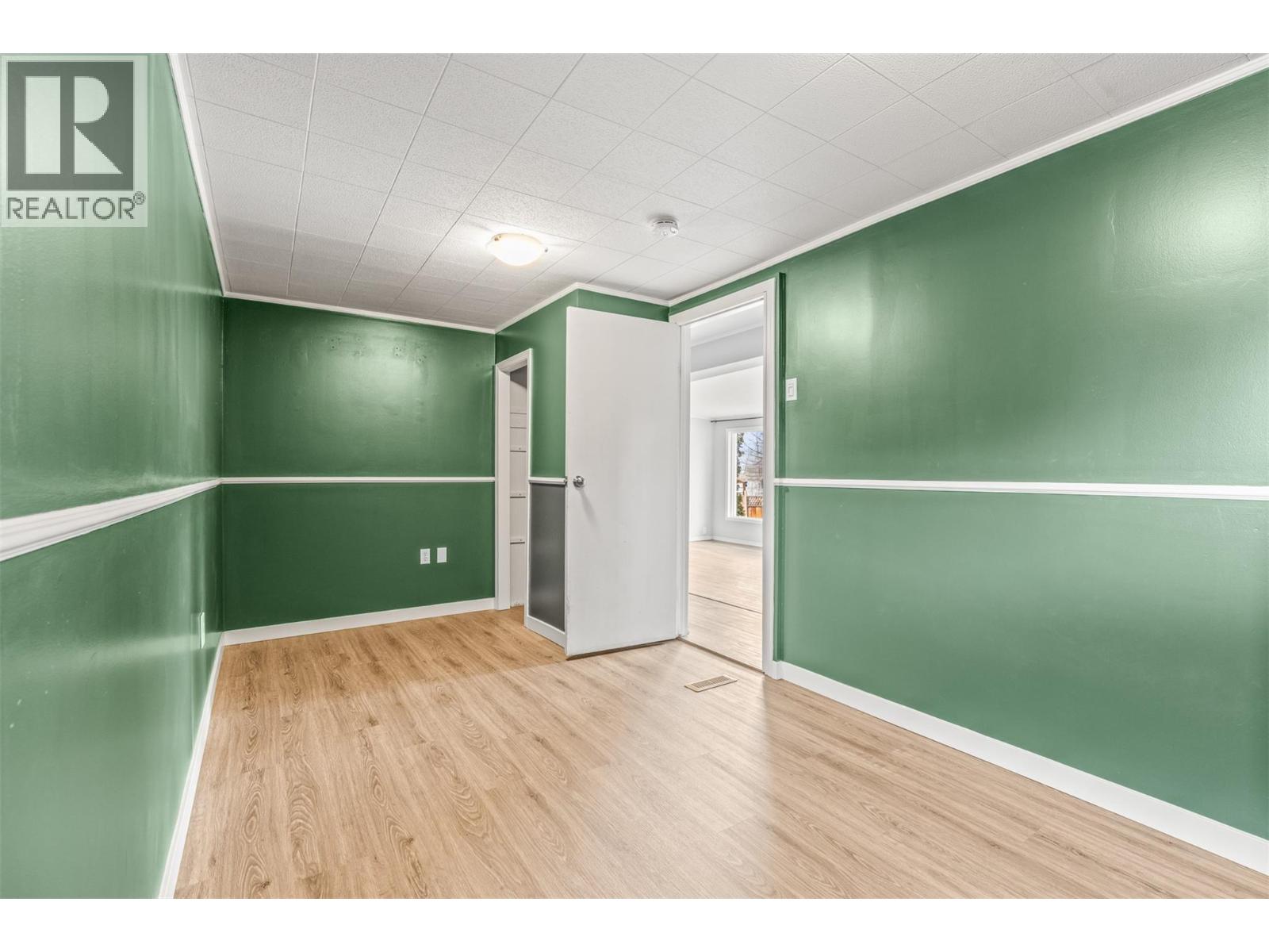 6670 L & A Road, Vernon