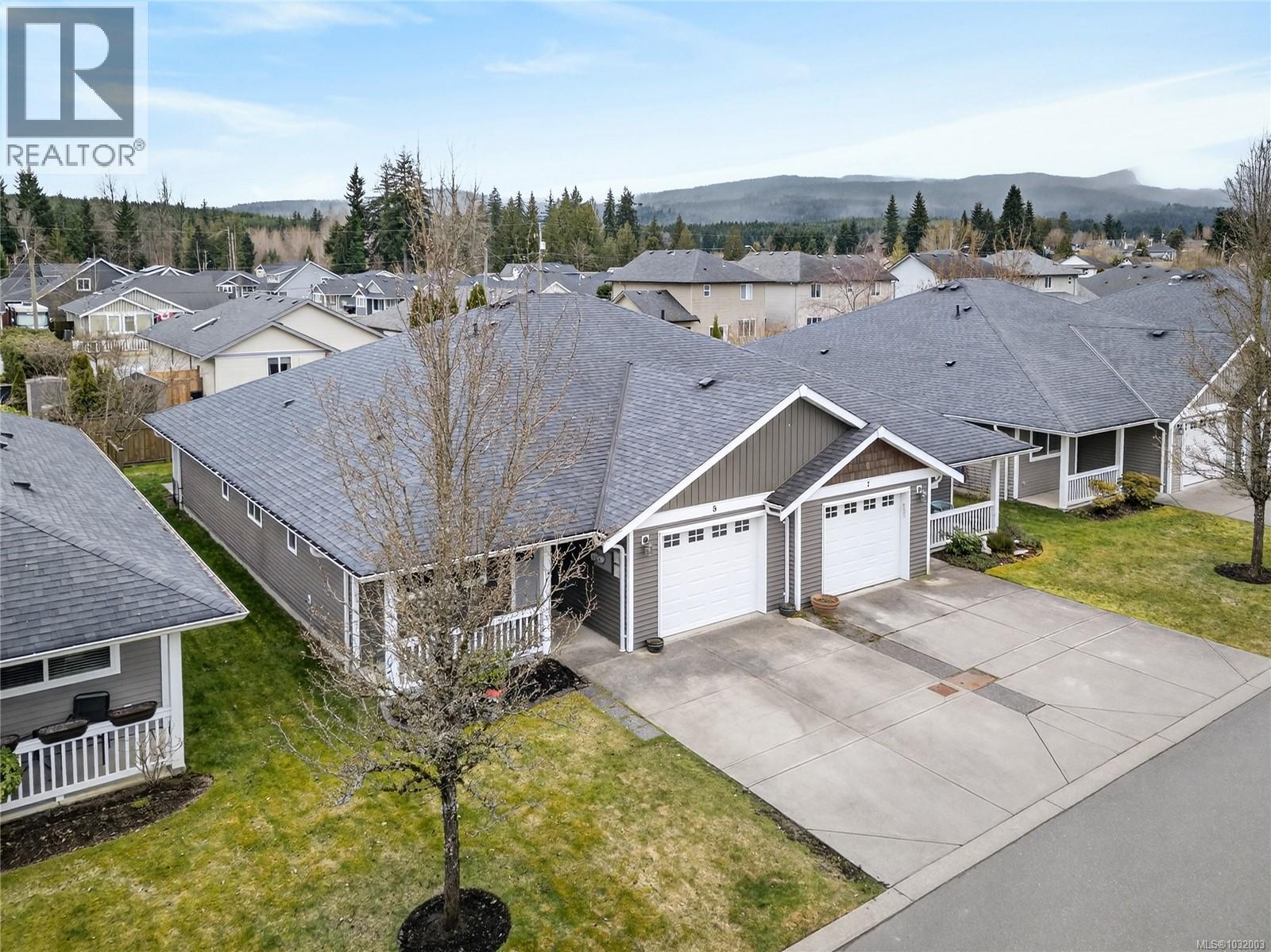 #8 3400 CONISTON CRES - 17