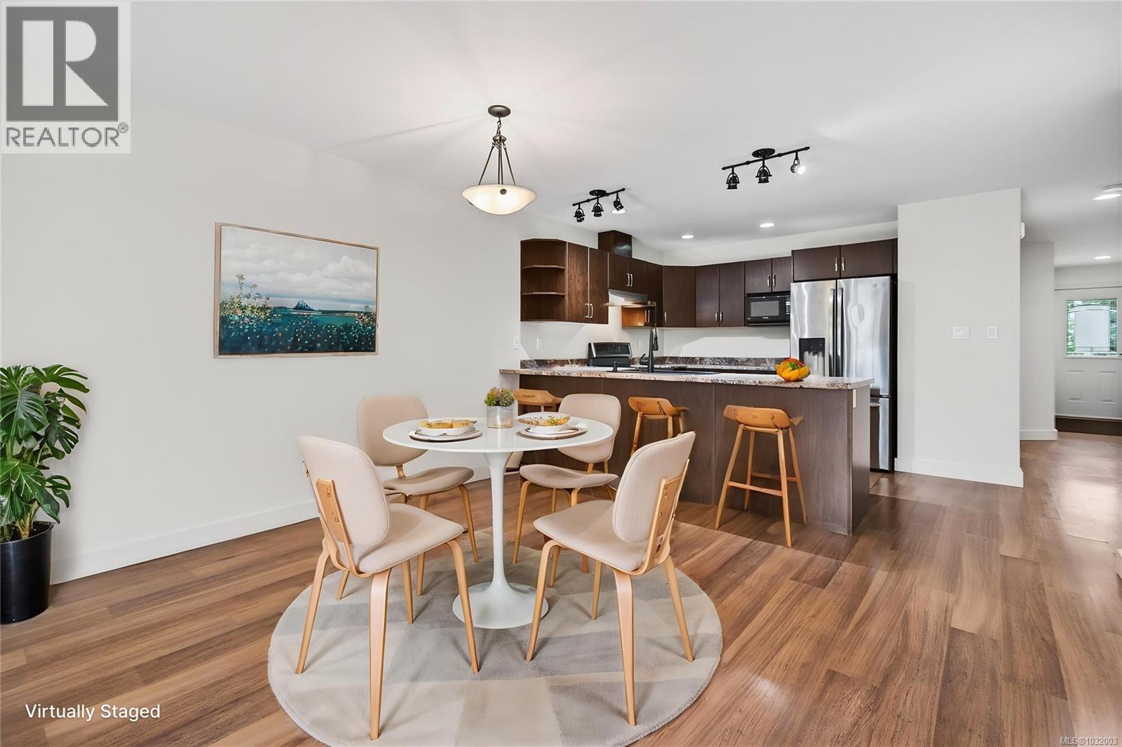 #8 3400 CONISTON CRES - 6