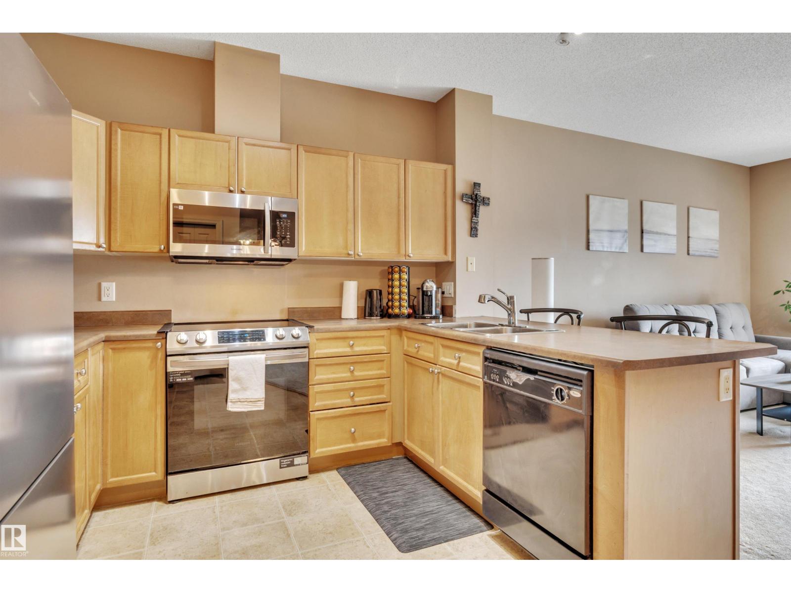#211 226 MACEWAN RD SW - 10