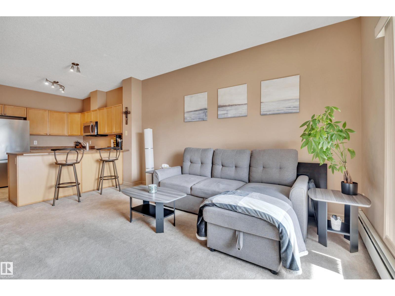 #211 226 MACEWAN RD SW - 18