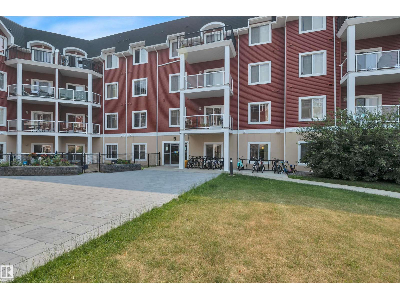 #211 226 MACEWAN RD SW - 35