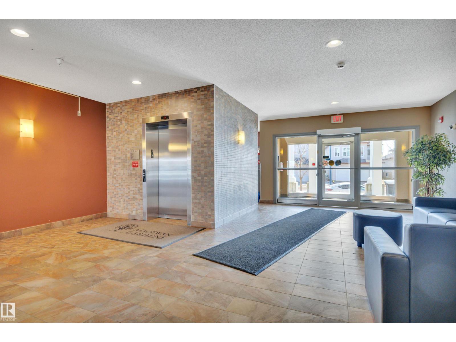 #211 226 MACEWAN RD SW - 4