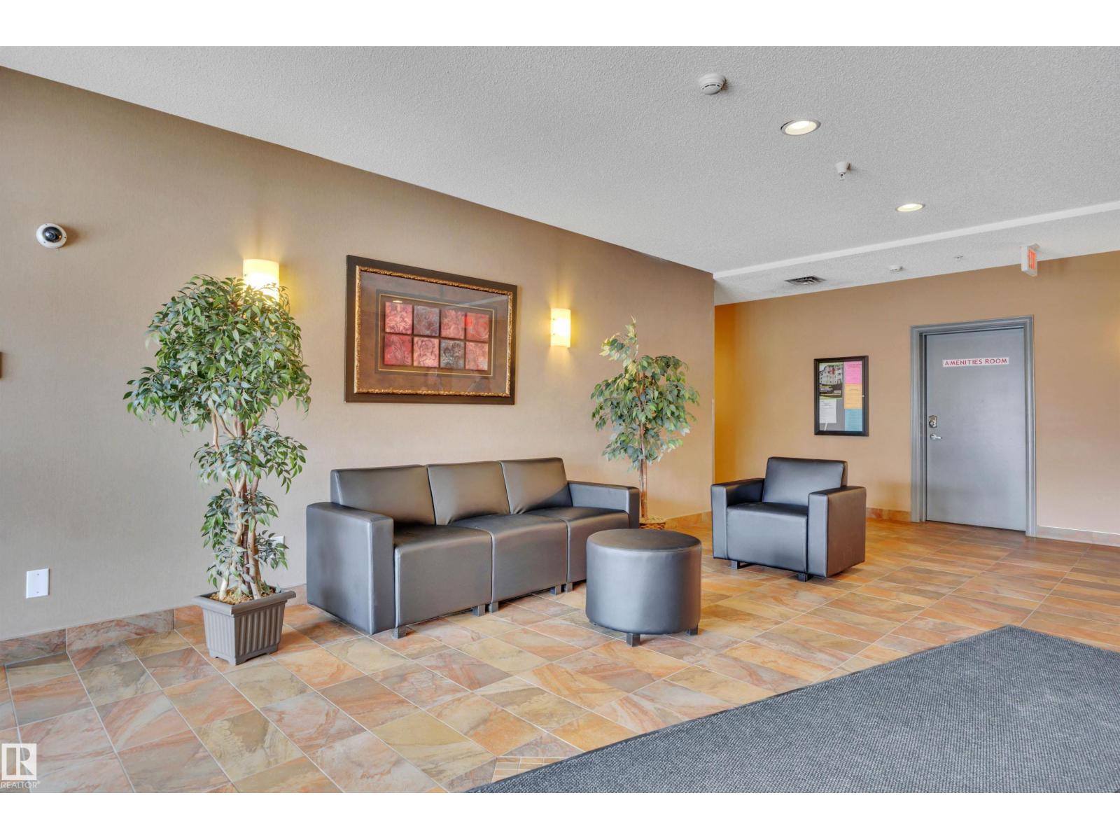 #211 226 MACEWAN RD SW - 5
