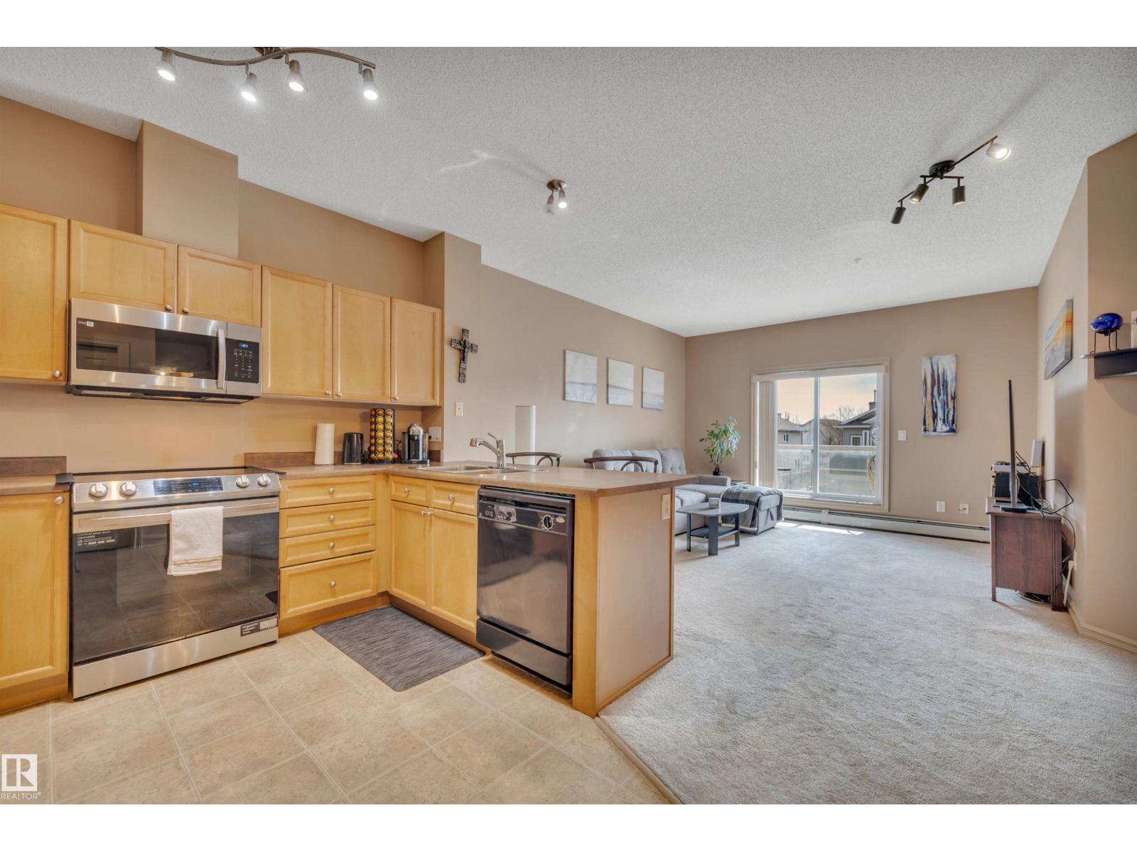 #211 226 MACEWAN RD SW - 9