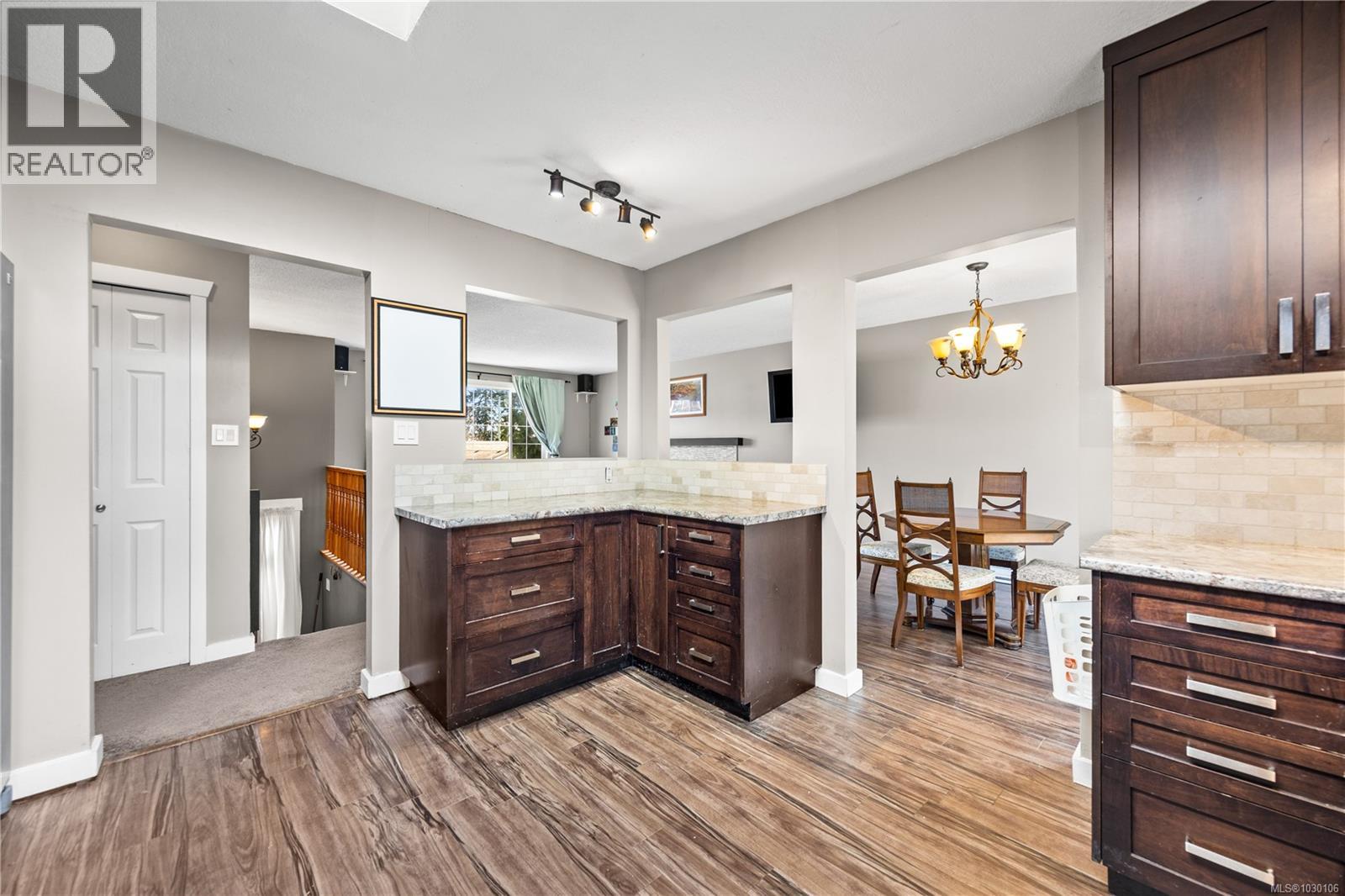 893 GEORGIA AVE - 12