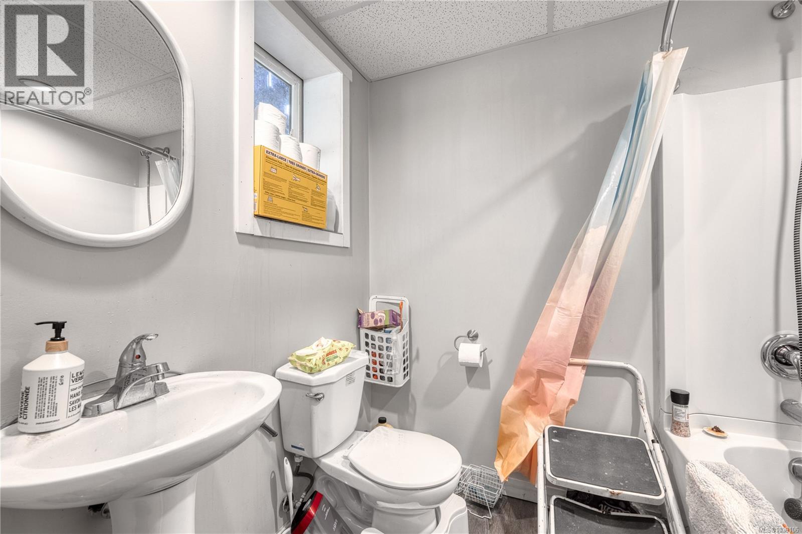 893 GEORGIA AVE - 27