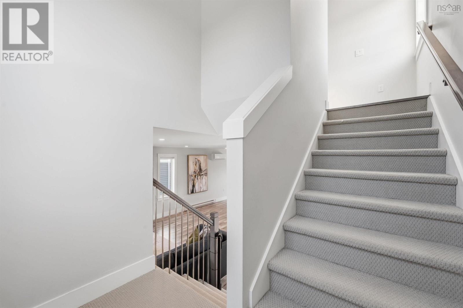 Property 19 of 50 of 122 Onyx Crescent