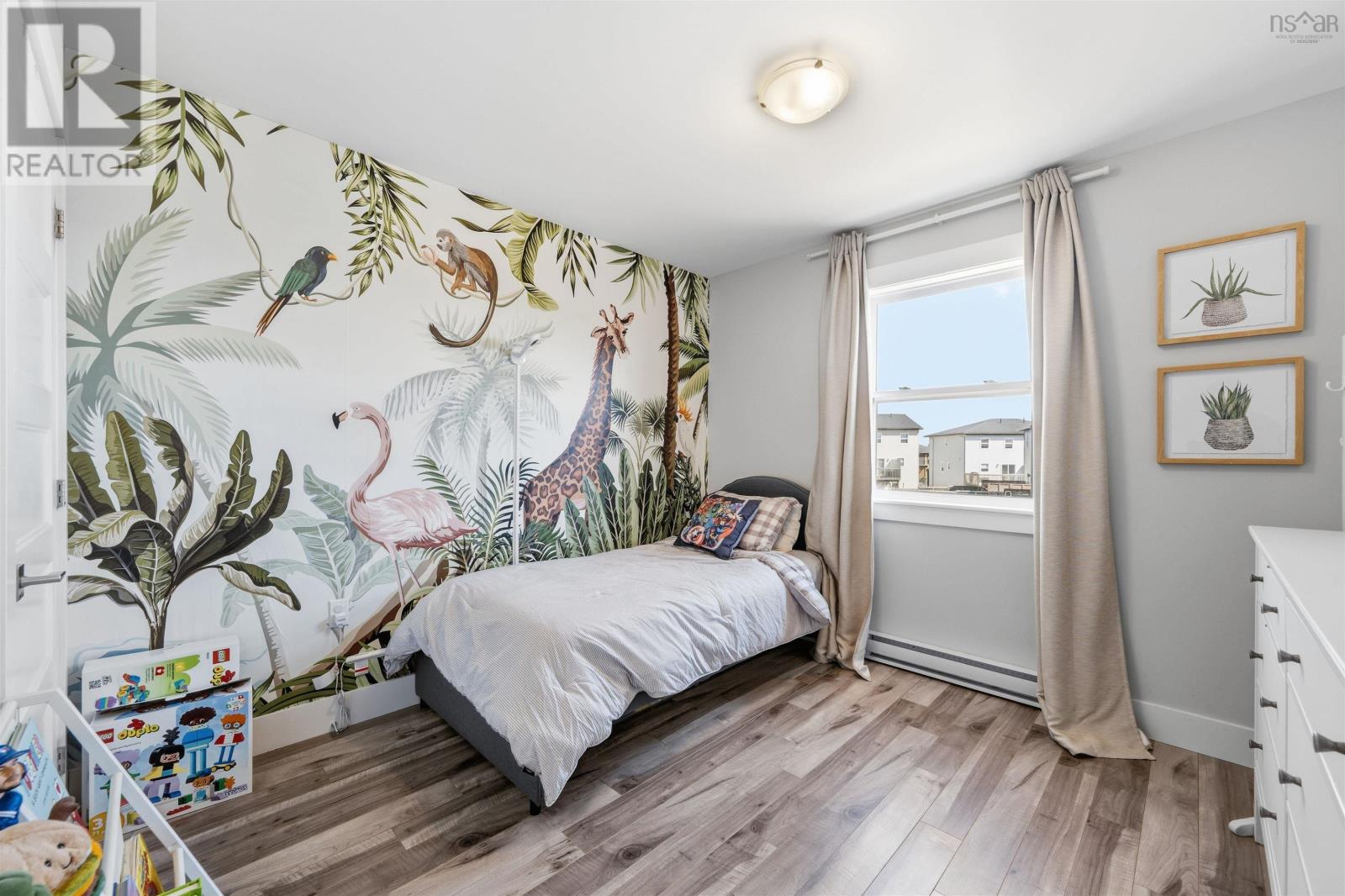 Property 25 of 50 of 122 Onyx Crescent