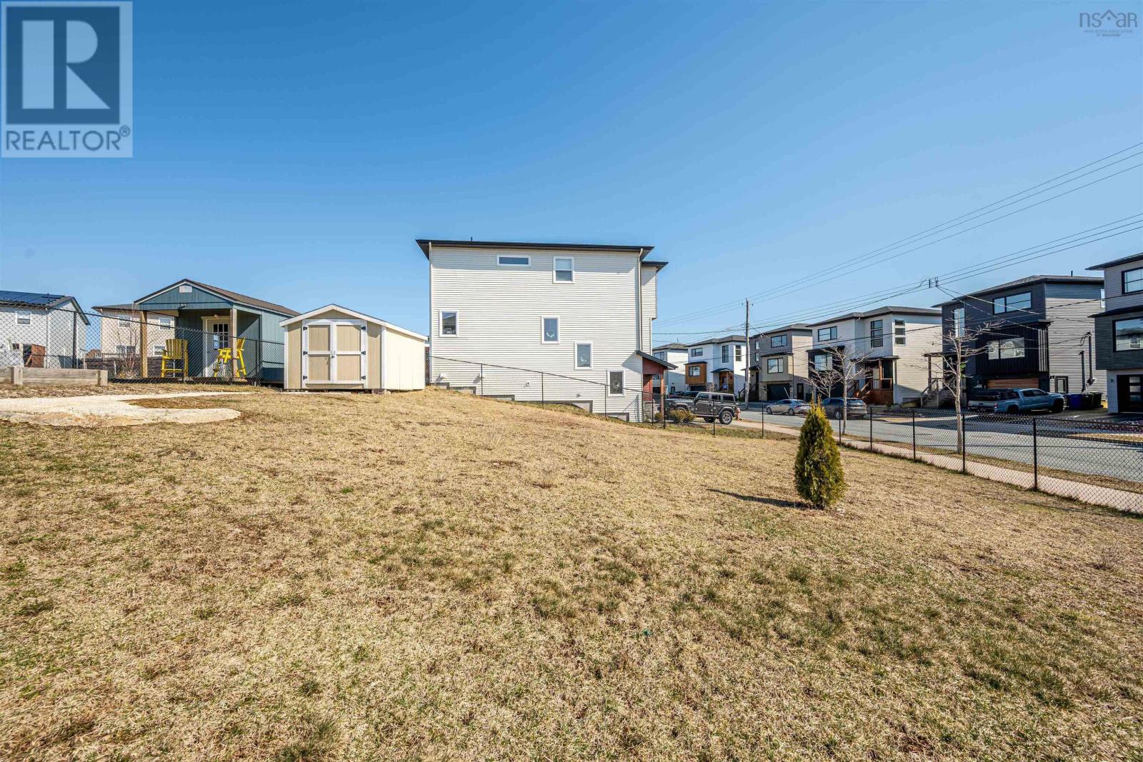 Property 40 of 50 of 122 Onyx Crescent