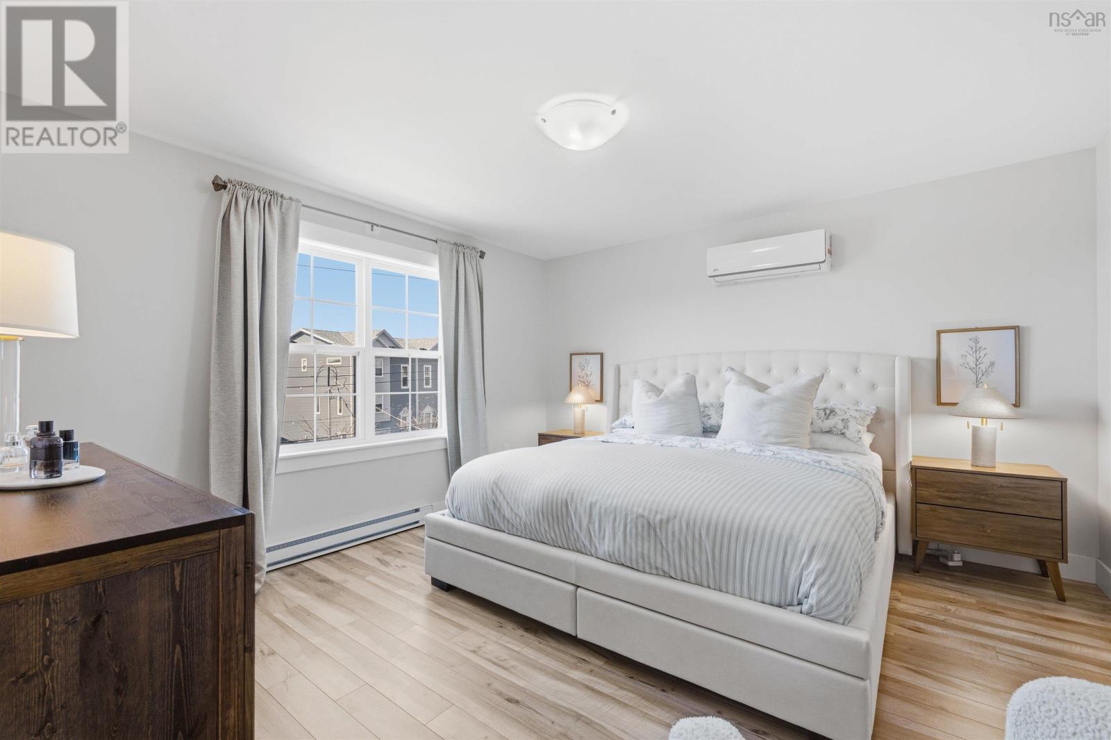 Property 27 of 50 of 122 Onyx Crescent