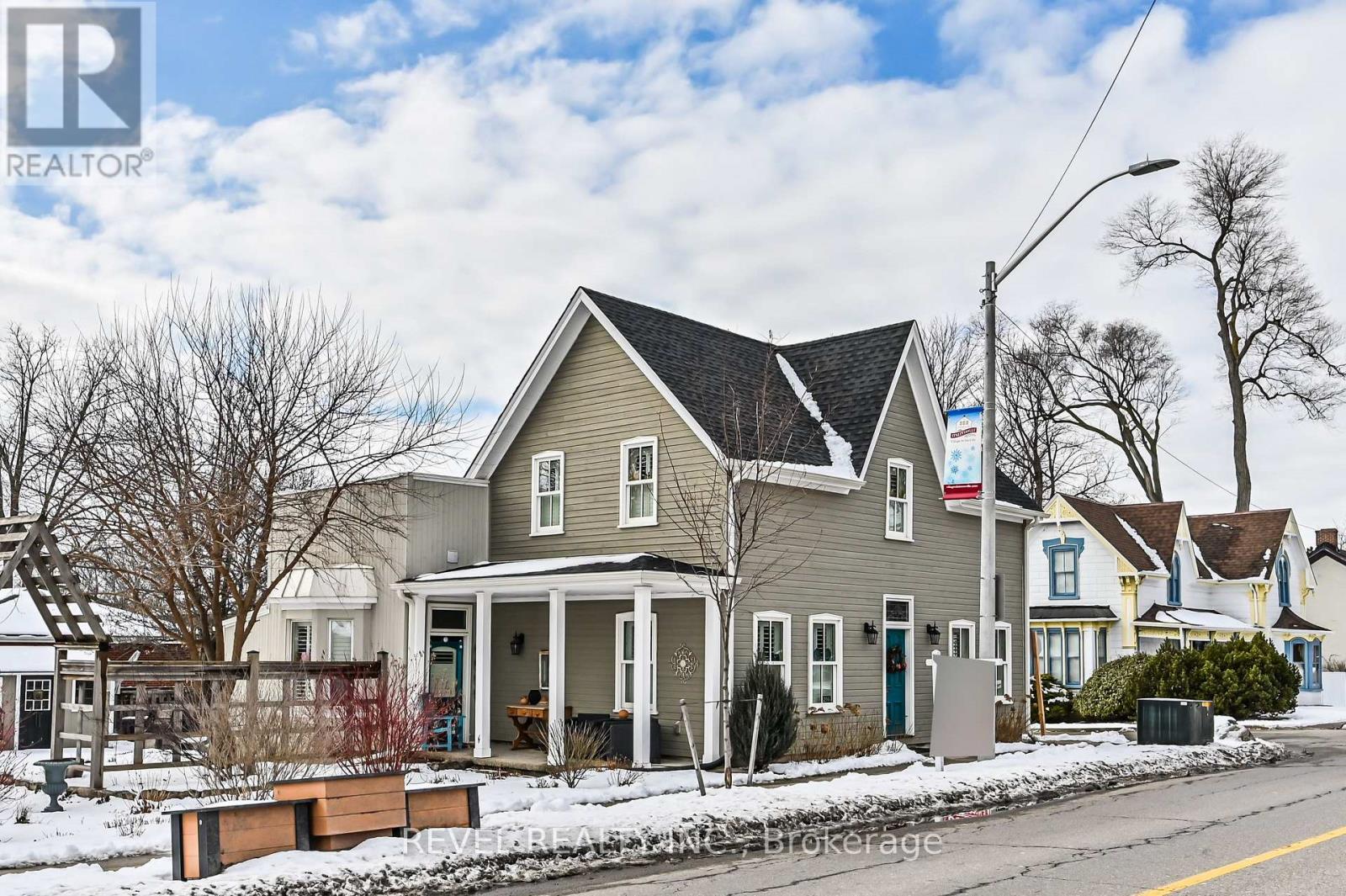 A - 296 QUEEN STREET S