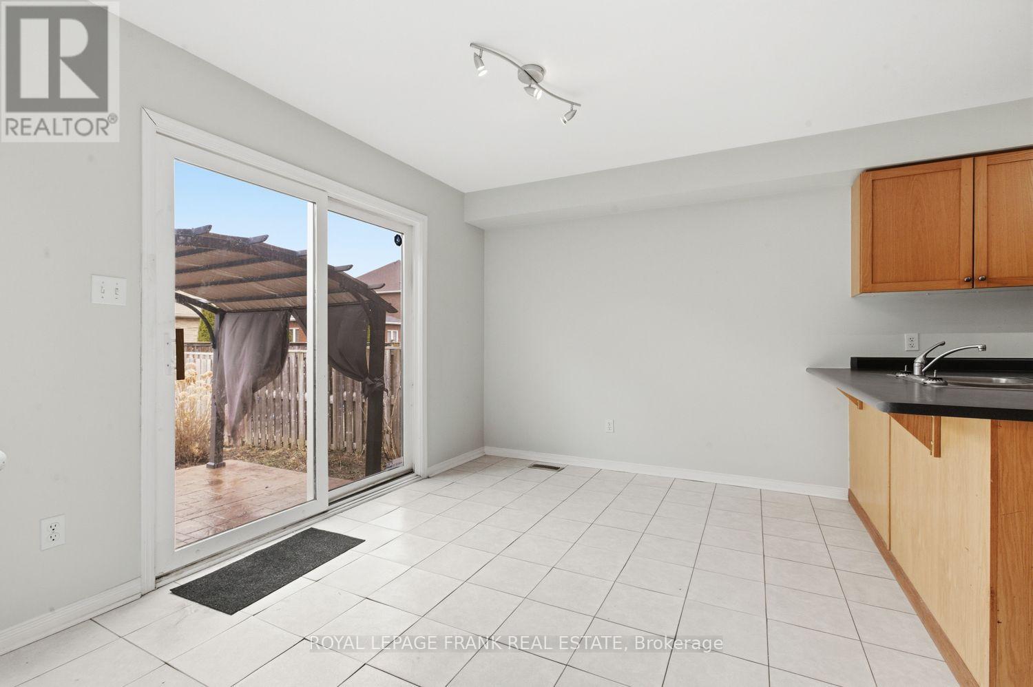 31 GABRIELLE CRESCENT - 7
