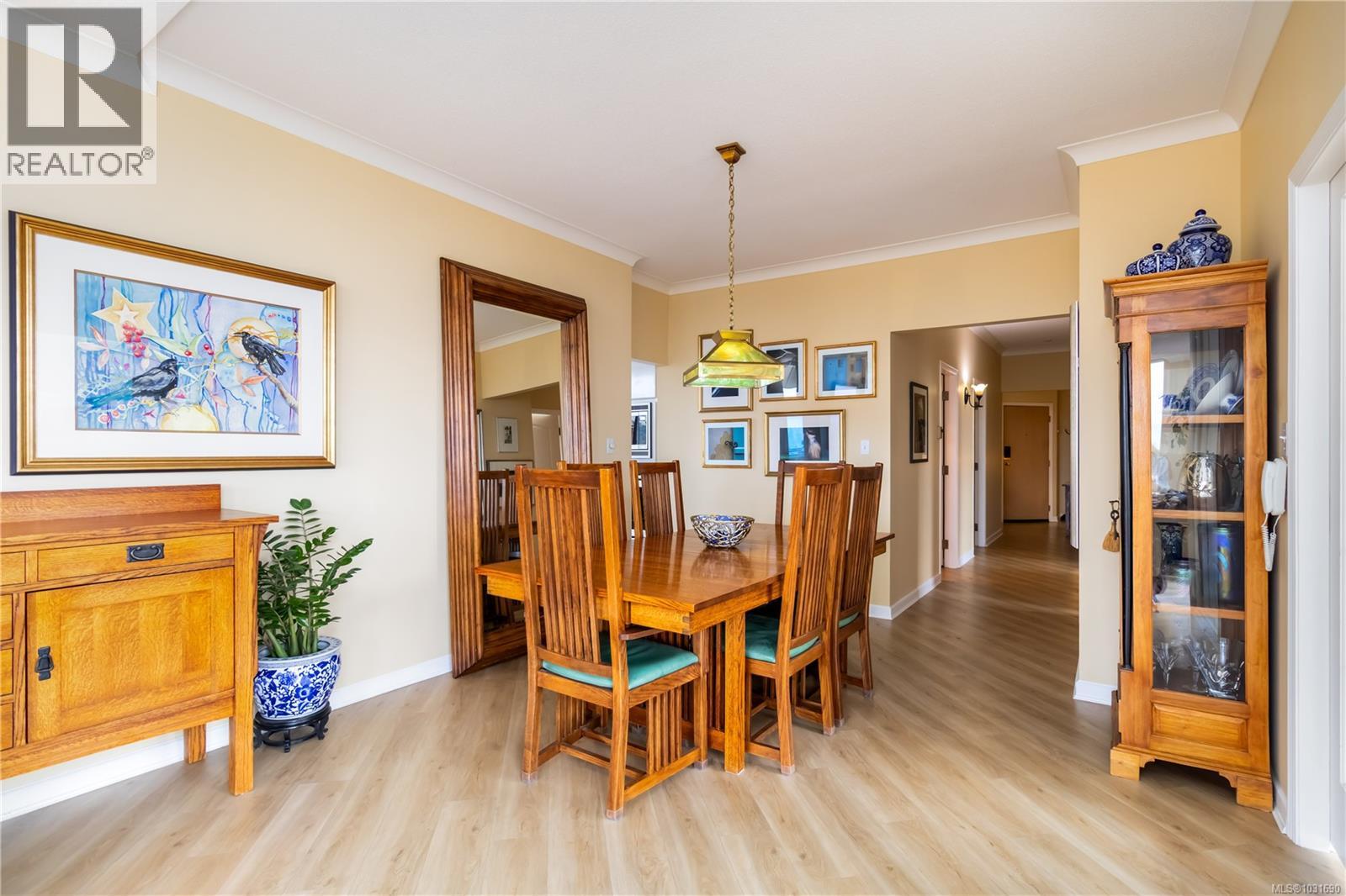 1000 630 Montreal Street, Victoria