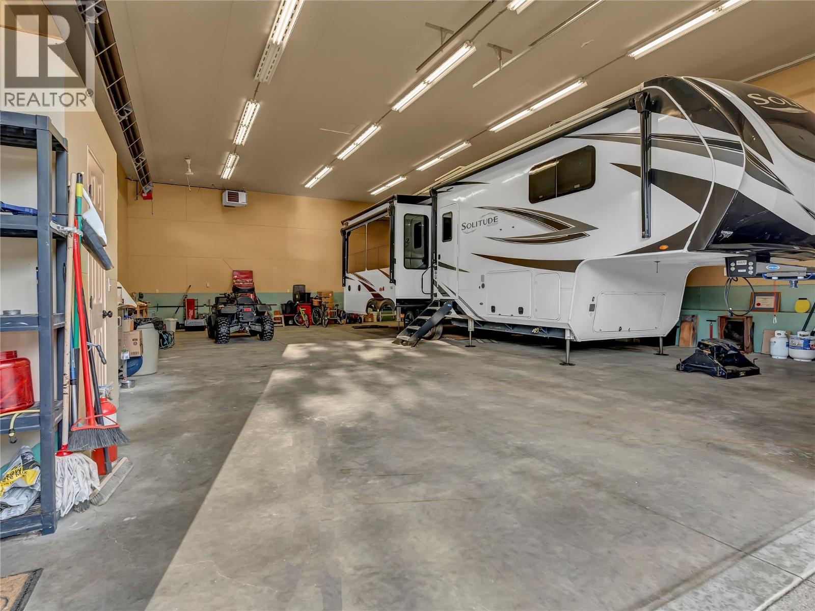  1788 WILLOWBROOK Road, Oliver