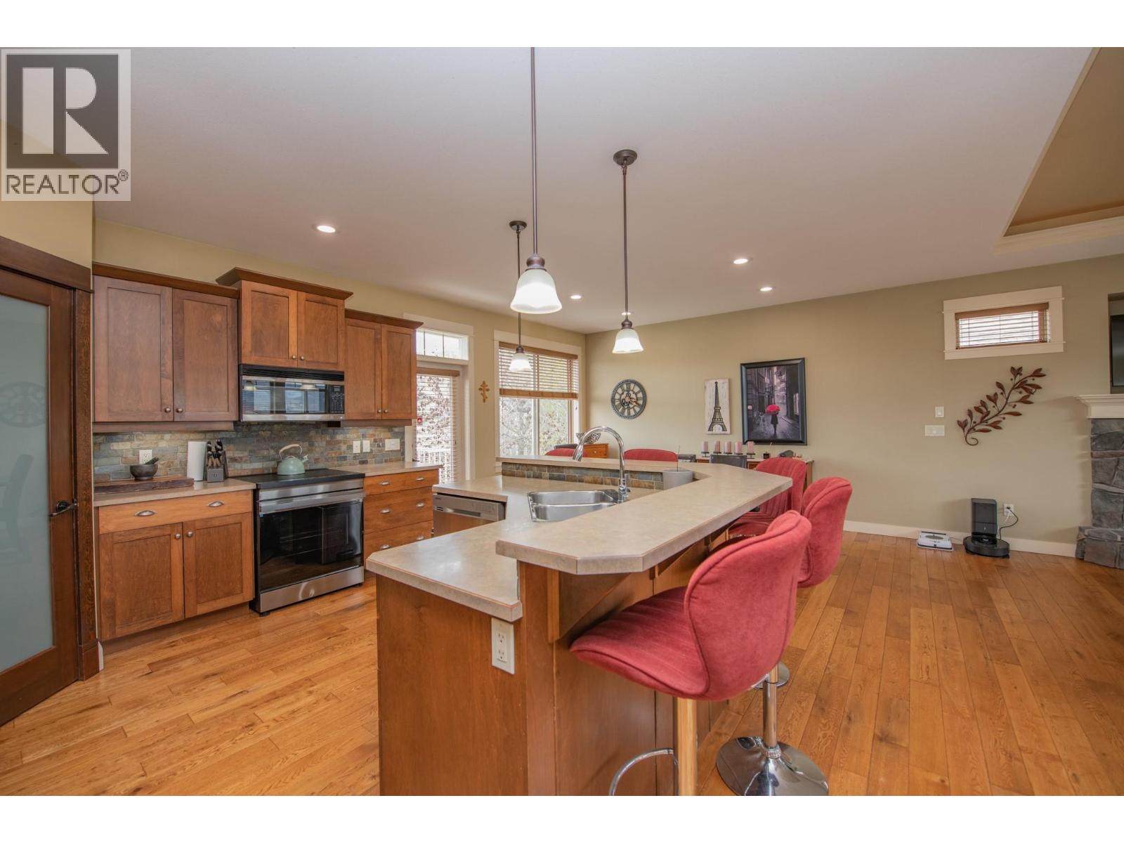 523 MIDDLETON WAY - 24