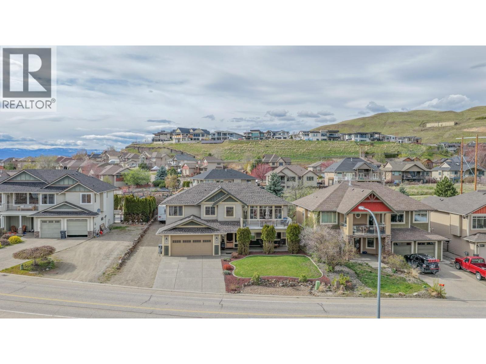 523 MIDDLETON WAY - 65