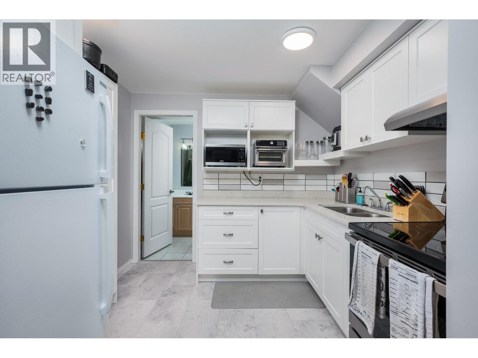 867 Mt. Grady Place, Vernon