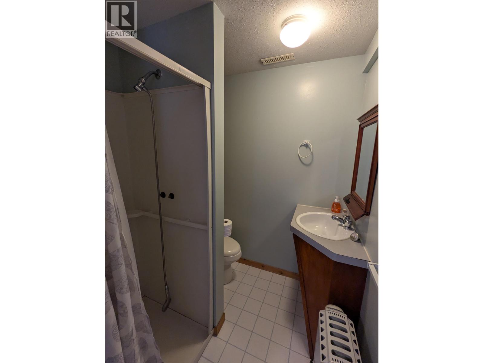 8516 BLUFF Road, Telkwa