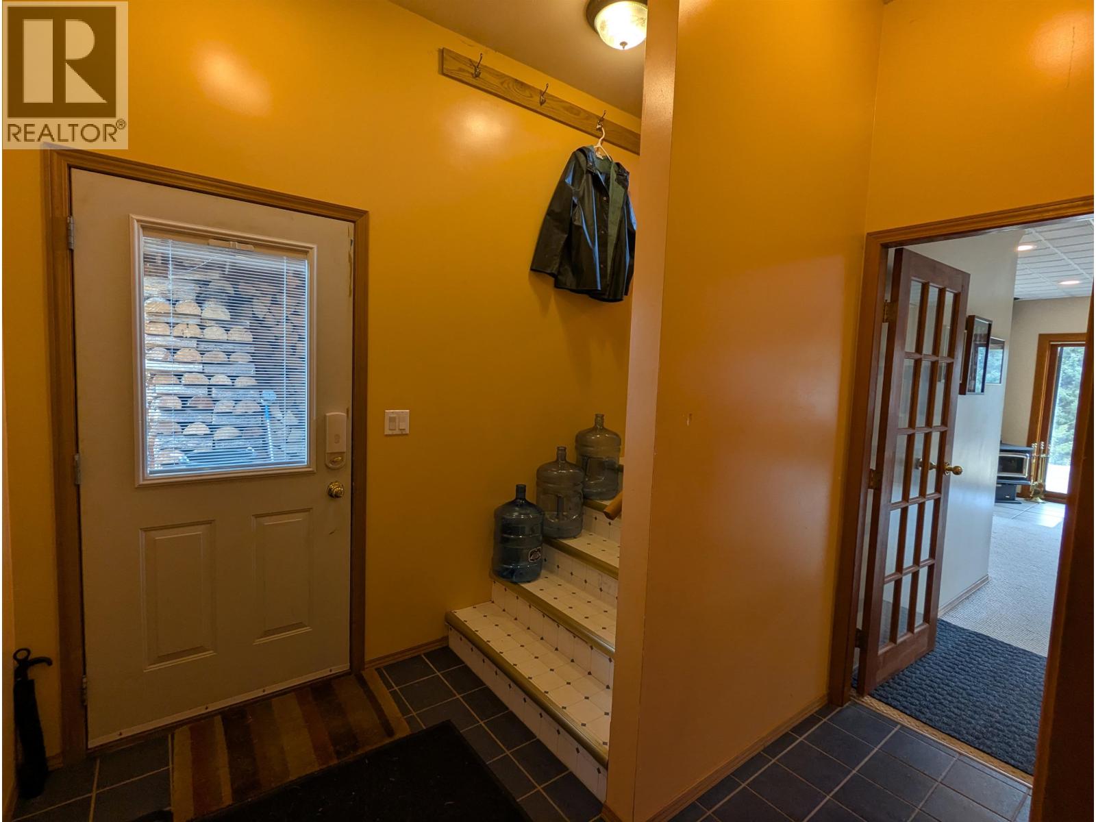 8516 BLUFF Road, Telkwa