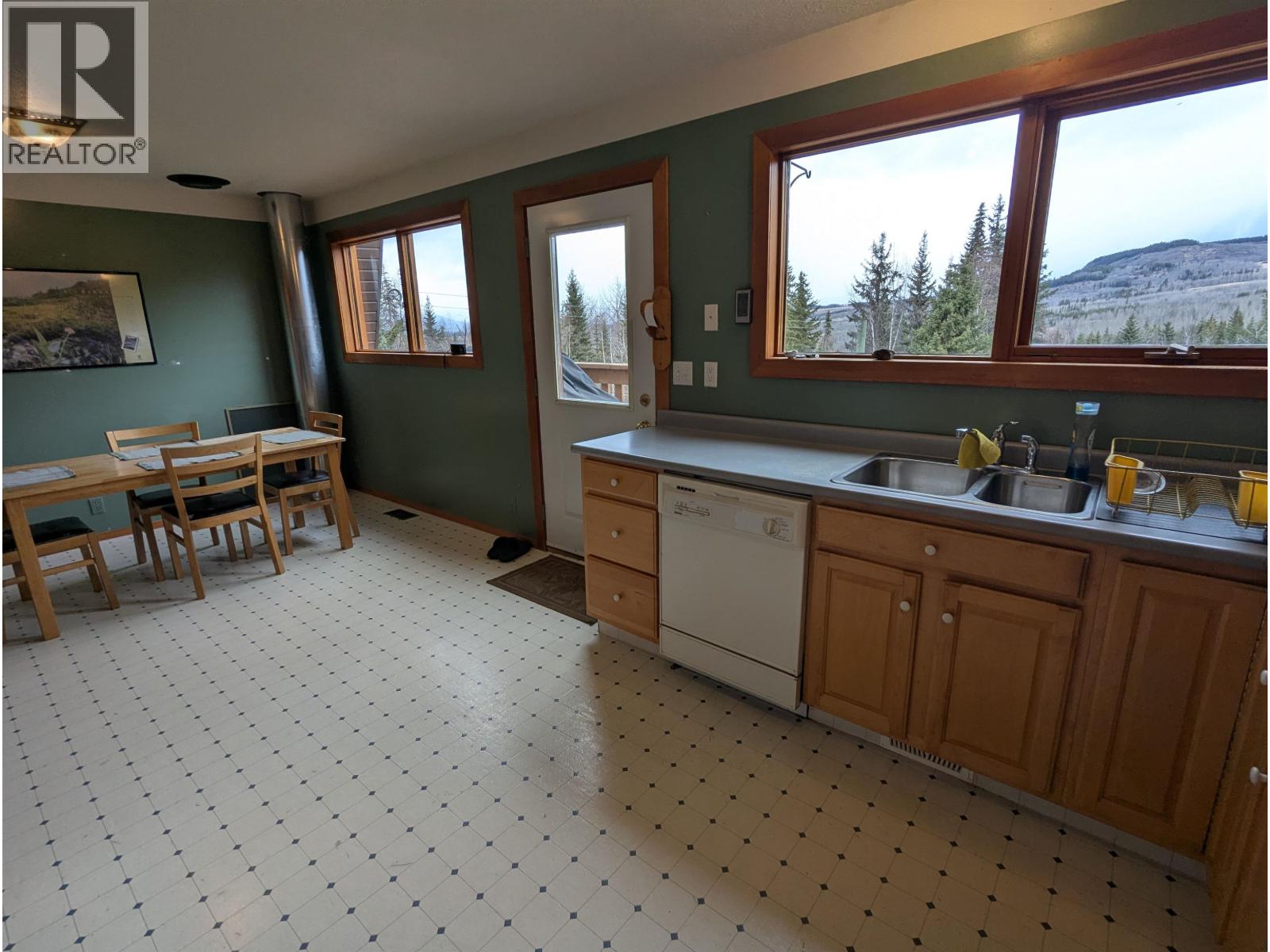 8516 BLUFF Road, Telkwa