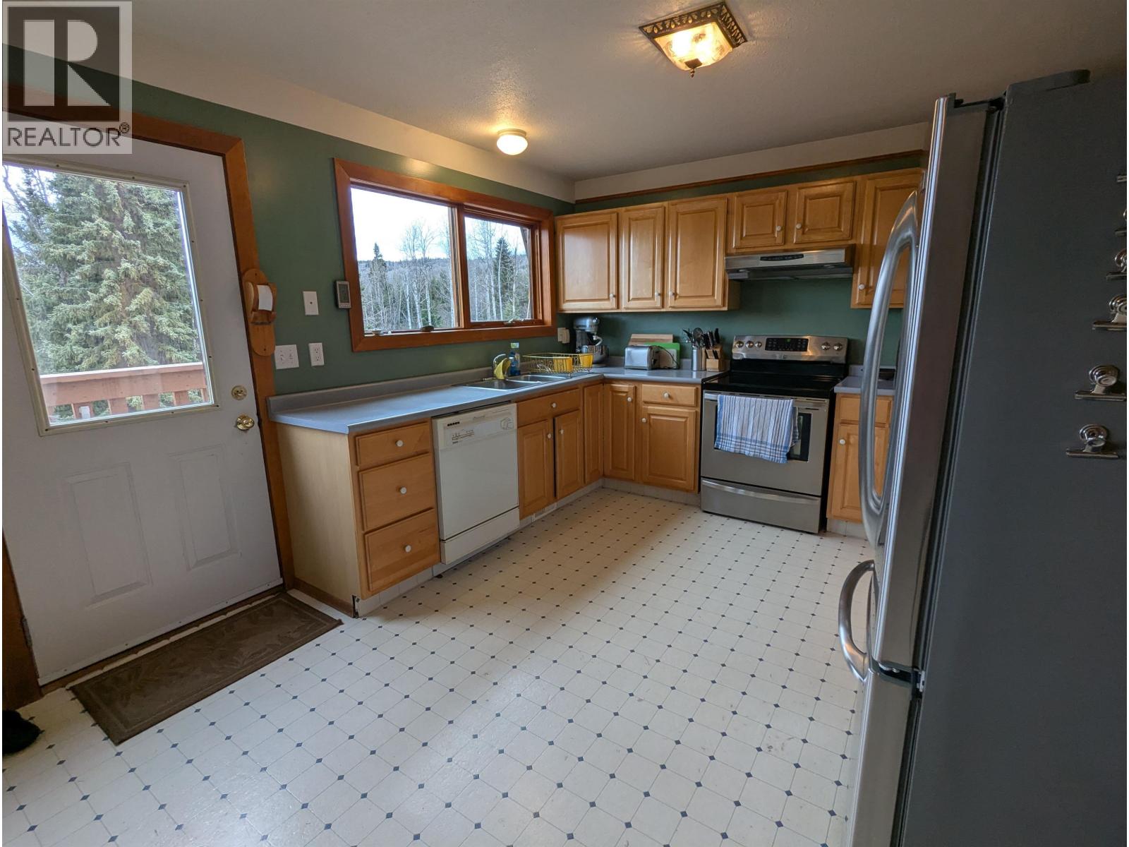 8516 BLUFF Road, Telkwa