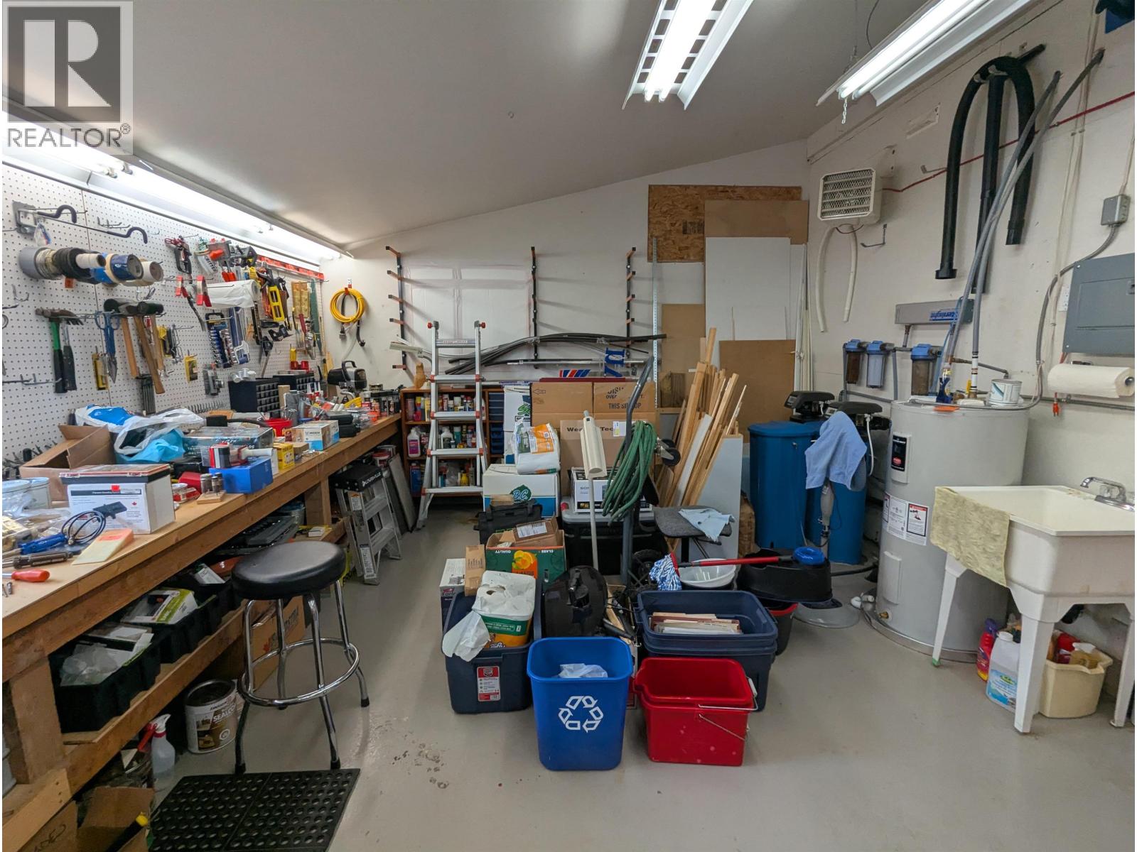 8516 BLUFF Road, Telkwa