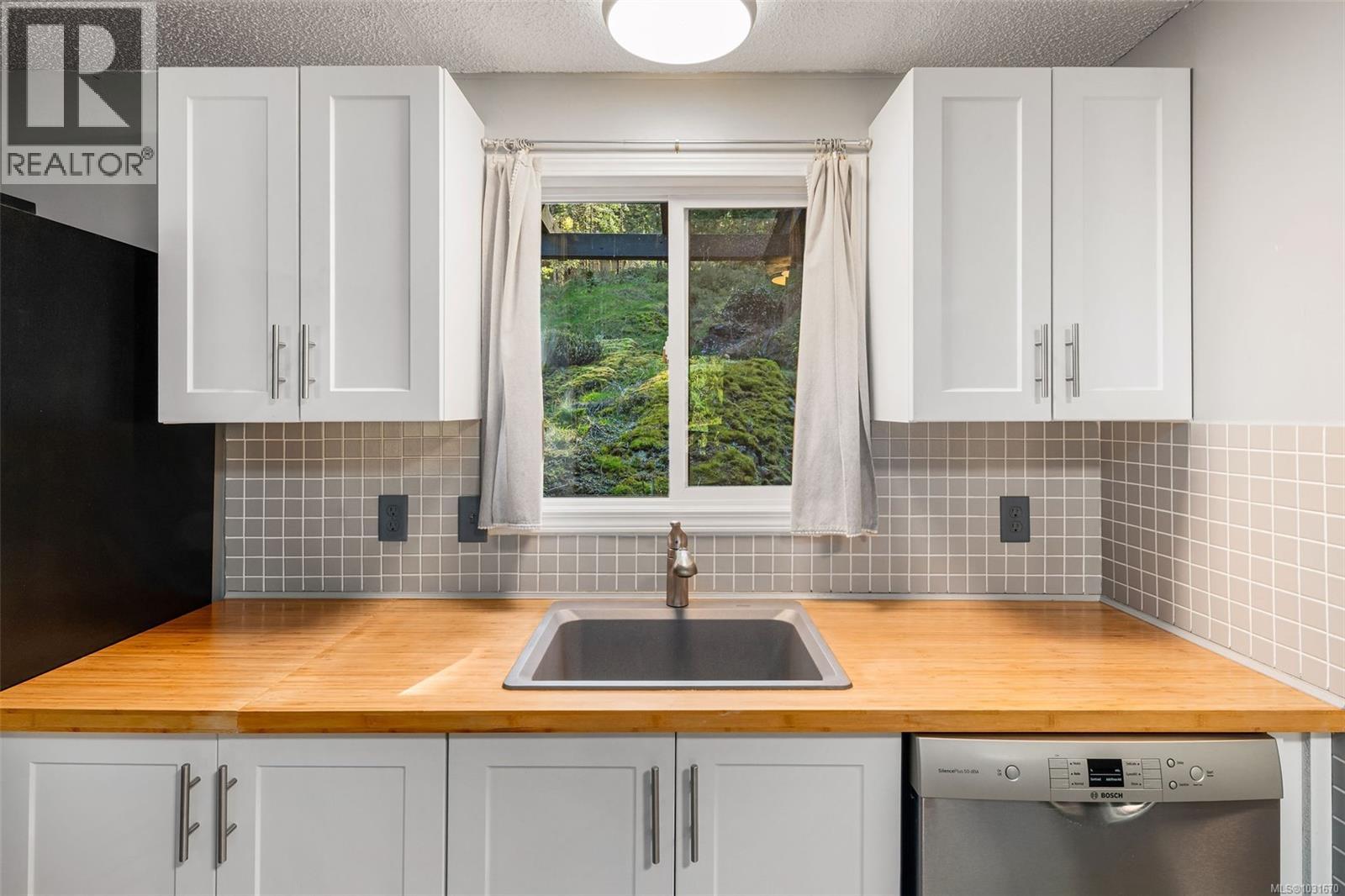  6255 East Sooke Road, Sooke