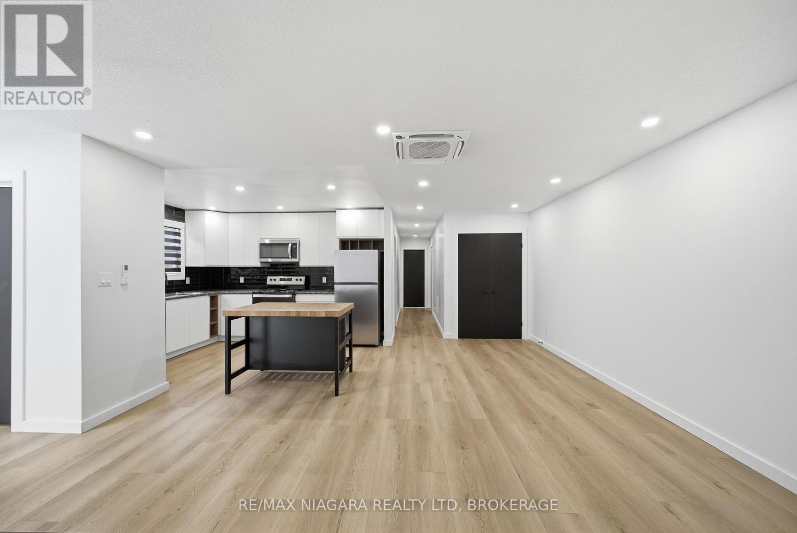 MAIN UNIT 1 - 1361 STATION STREET