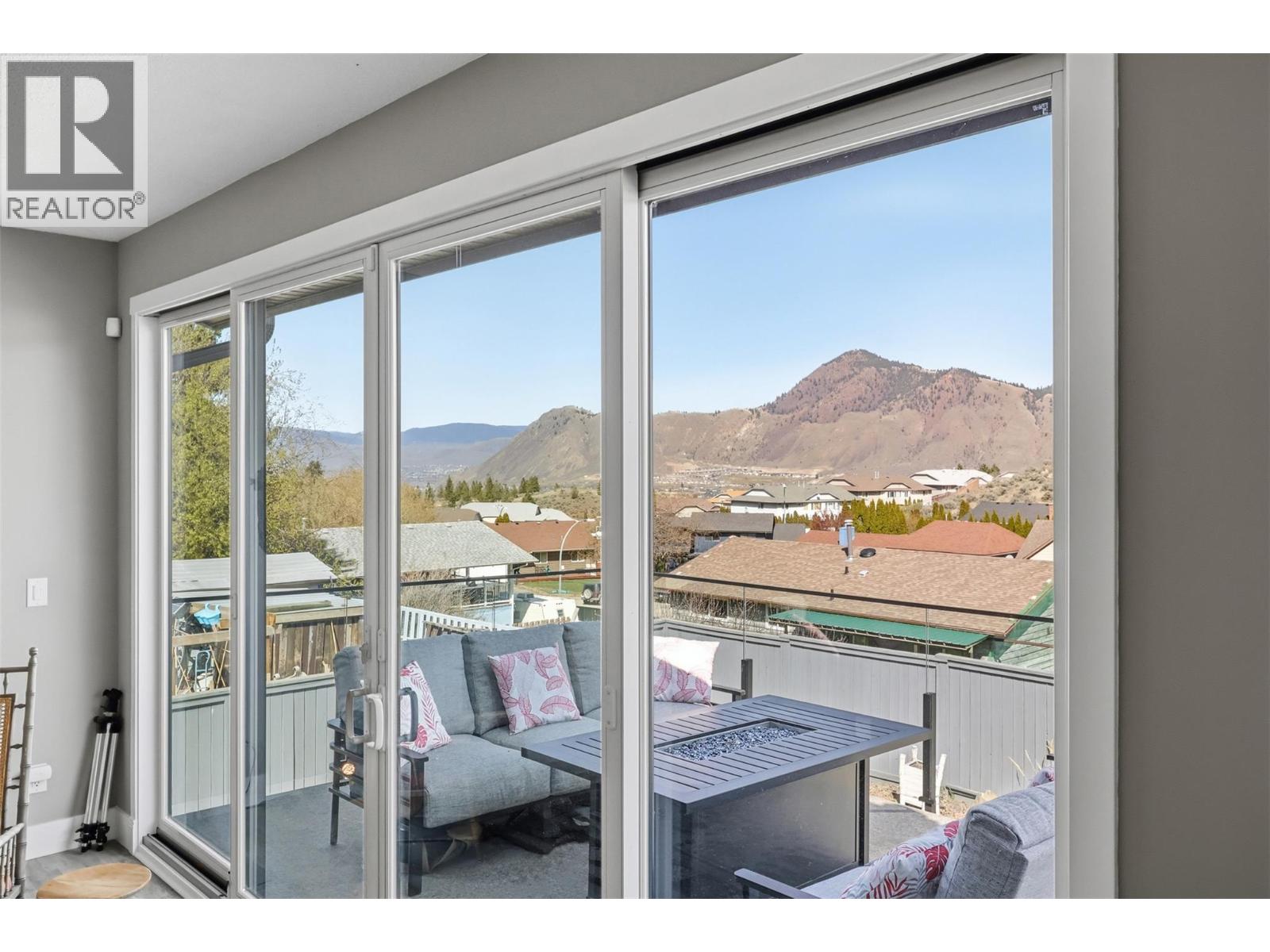 2266 Omineca Drive - 21