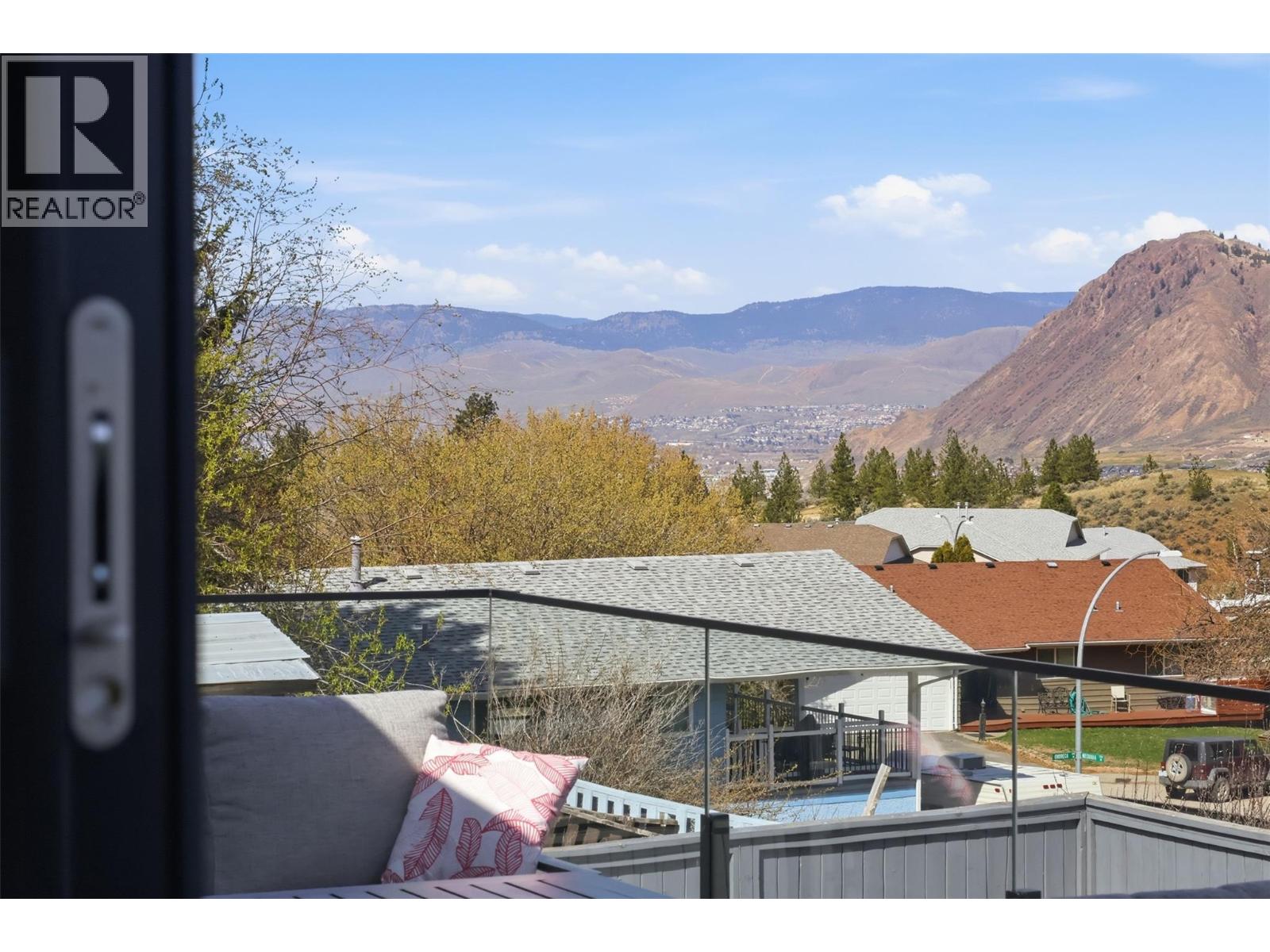 2266 Omineca Drive - 23