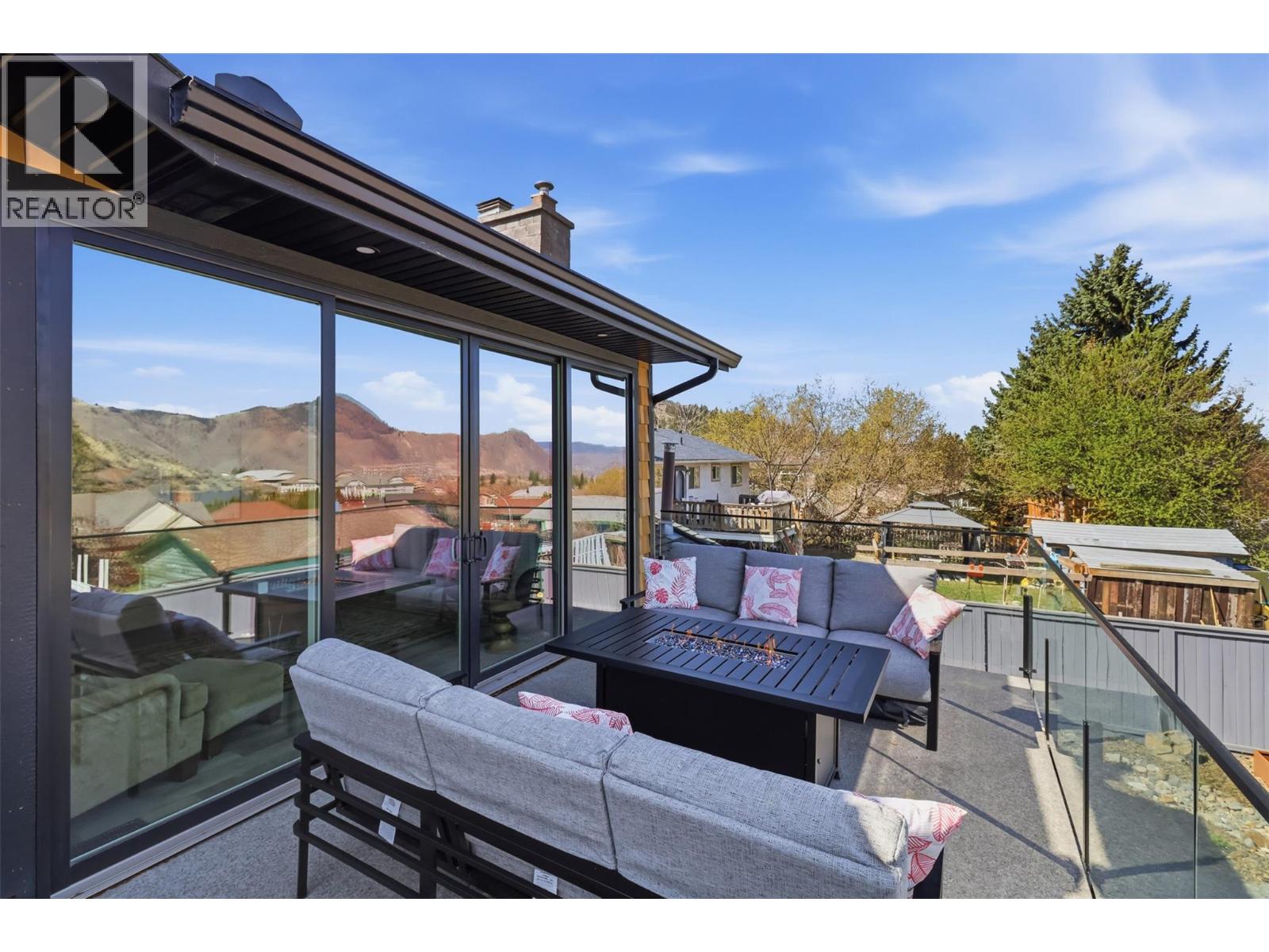 2266 Omineca Drive - 24