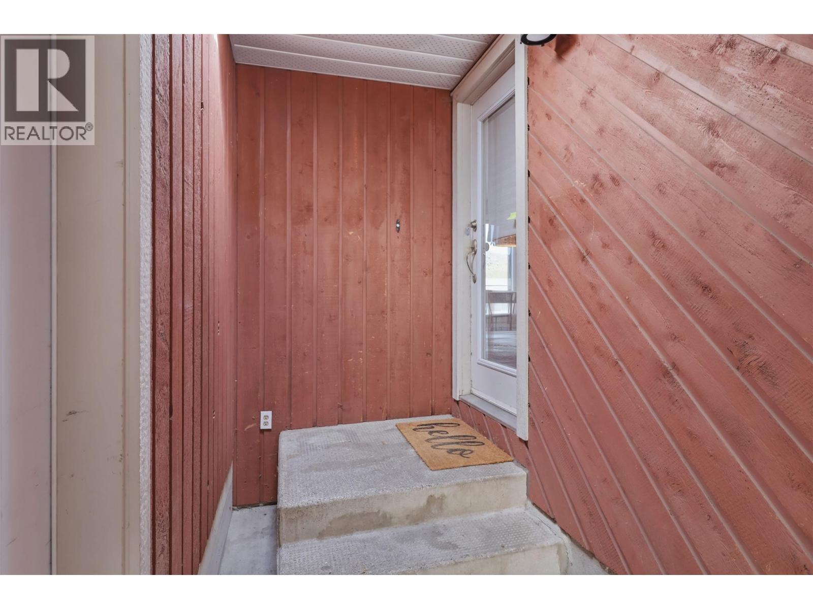 2266 Omineca Drive - 4