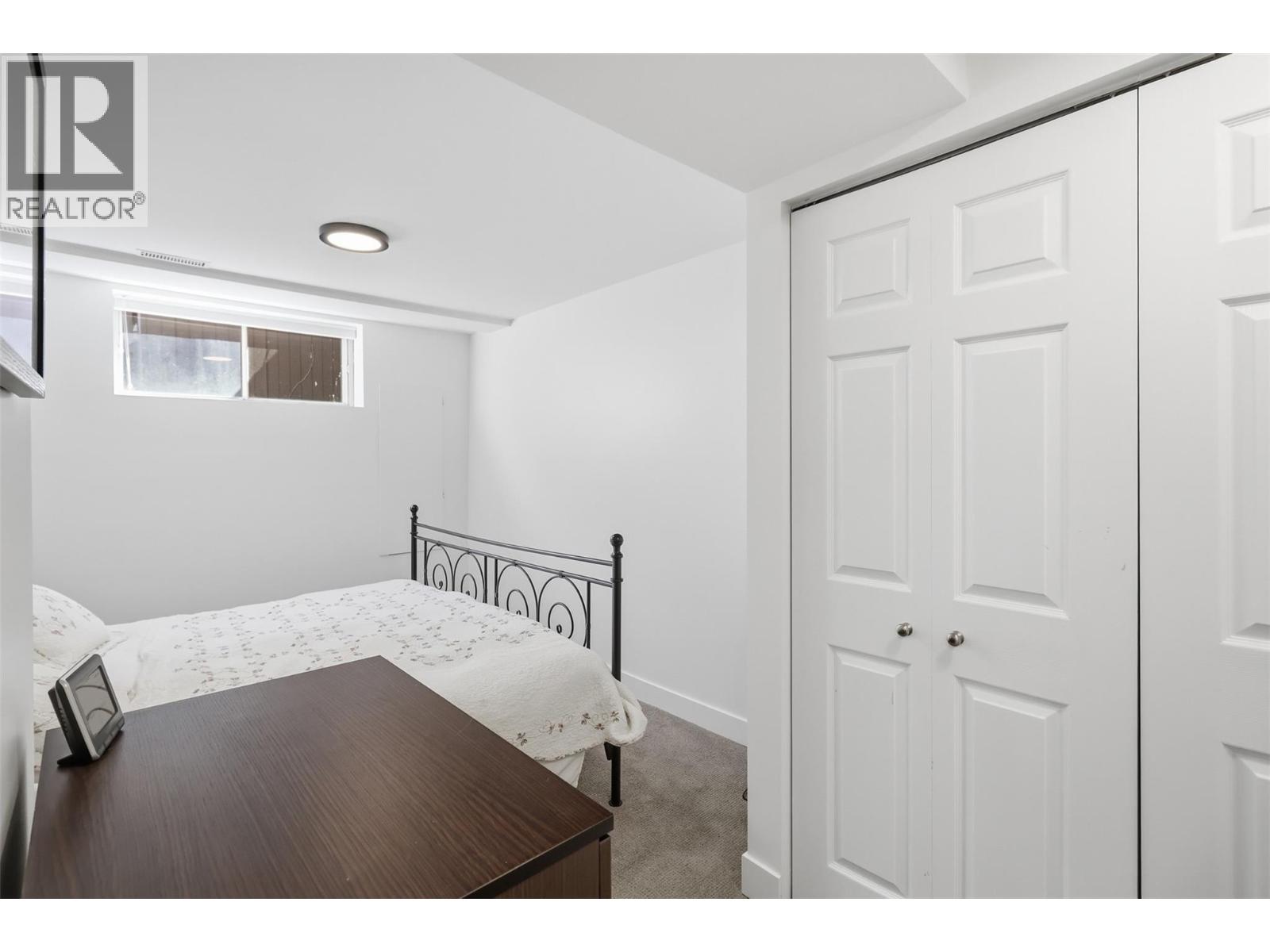 2266 Omineca Drive - 49