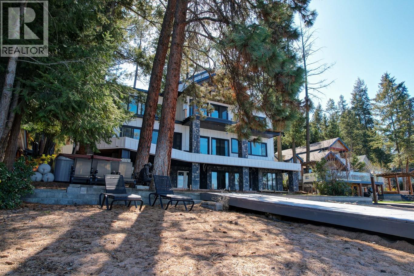 9701 Delcliffe Road, Vernon