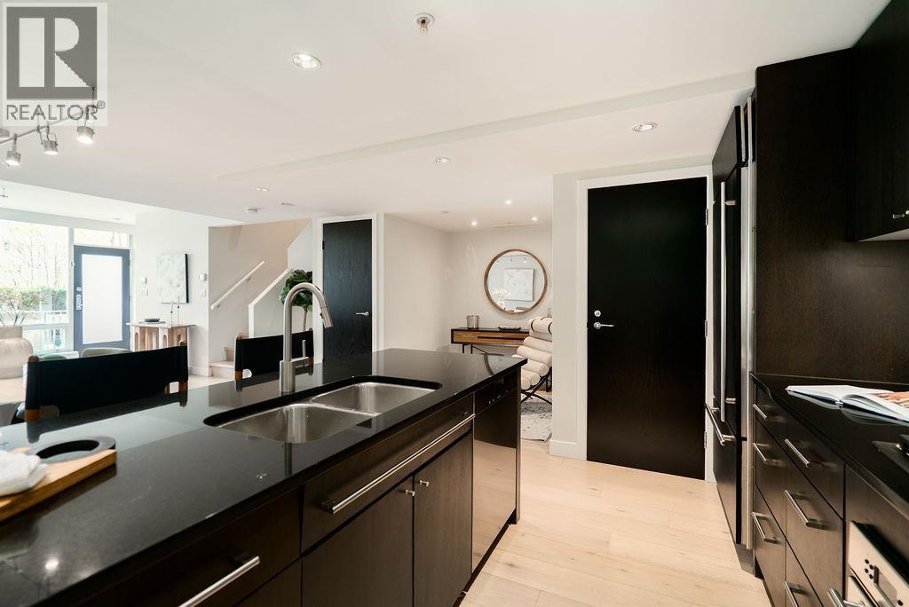 1471 HOWE STREET, Vancouver