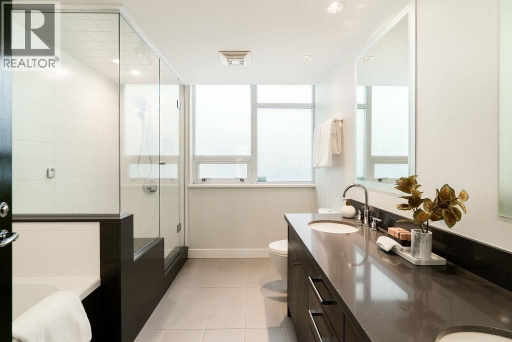 1471 HOWE STREET, Vancouver