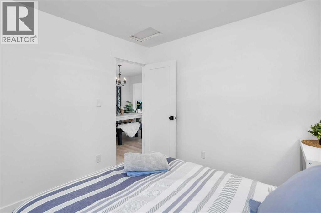 79 BIRCHCLIFF ROAD - 25